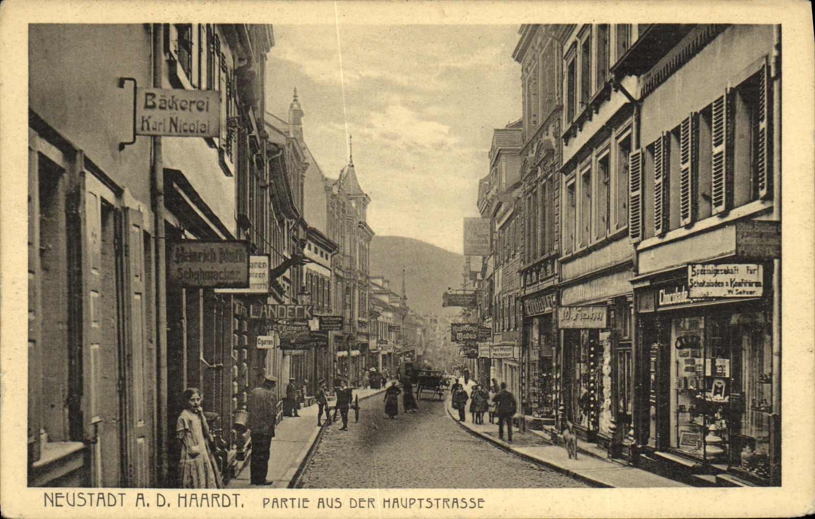 CPA Neustadt AD Haardt Parte aus der Hauptstrasse