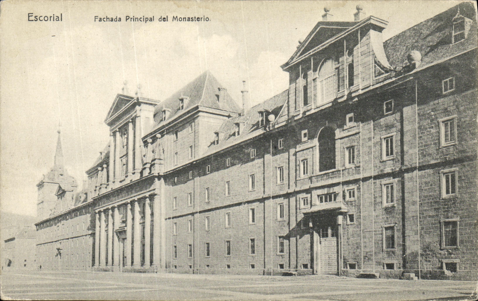 CPA Escorial Fachada Principal del Monasterio