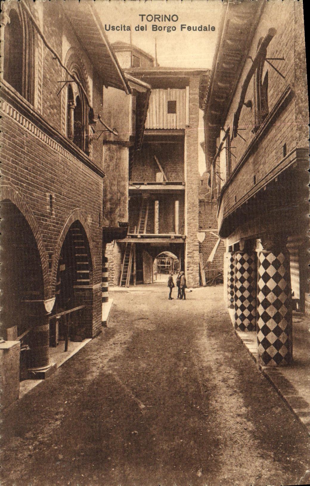 CPA Torino Uscita del Borgo Feudale
