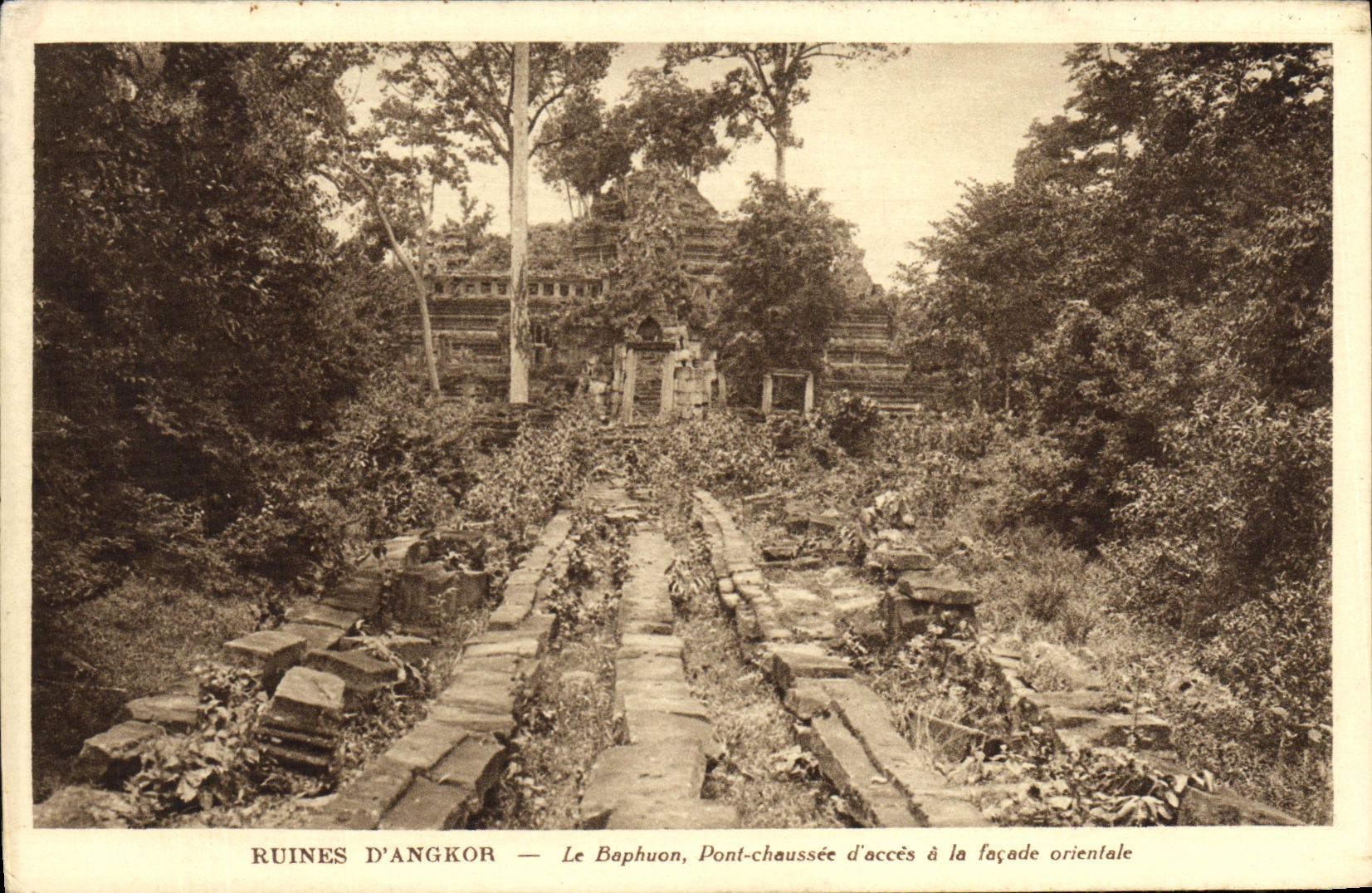La POSTAL de la VENDIMIA arruina D Angkor Baphuon Cambordge