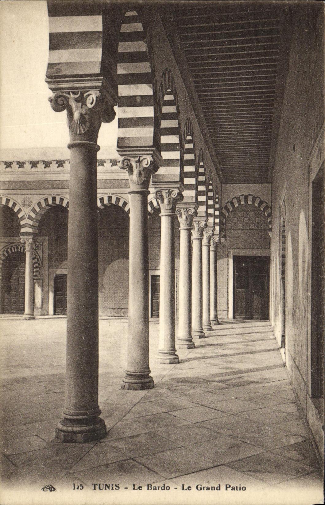 CPA Tunis Le Bardo Le Grand Patio