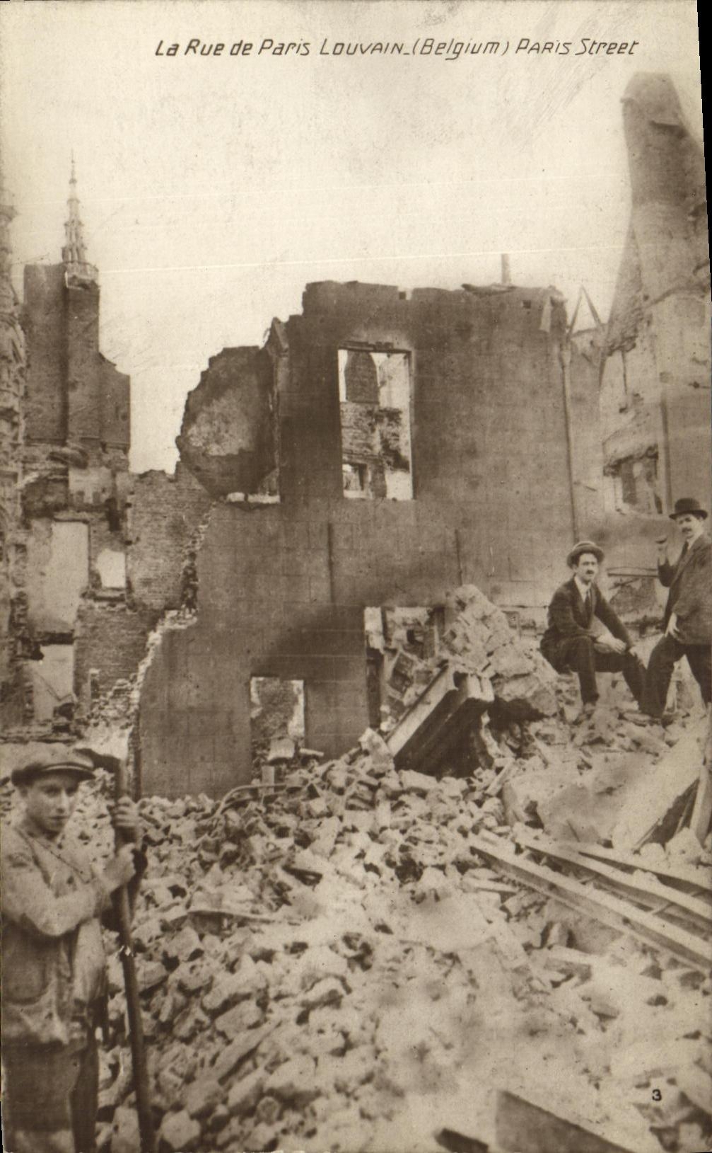 VINTAGE POSTCARD the Street of Paris Leuwen Militaria