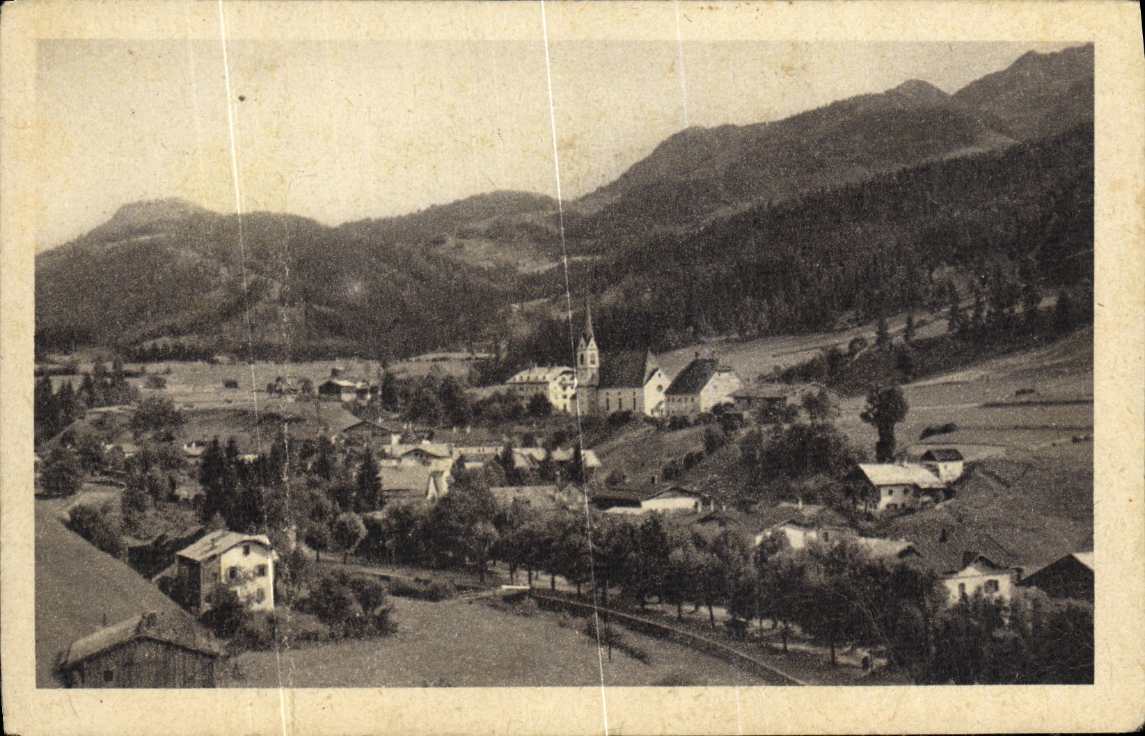 VINTAGE POSTCARD Fieberbrunnn the Tirol