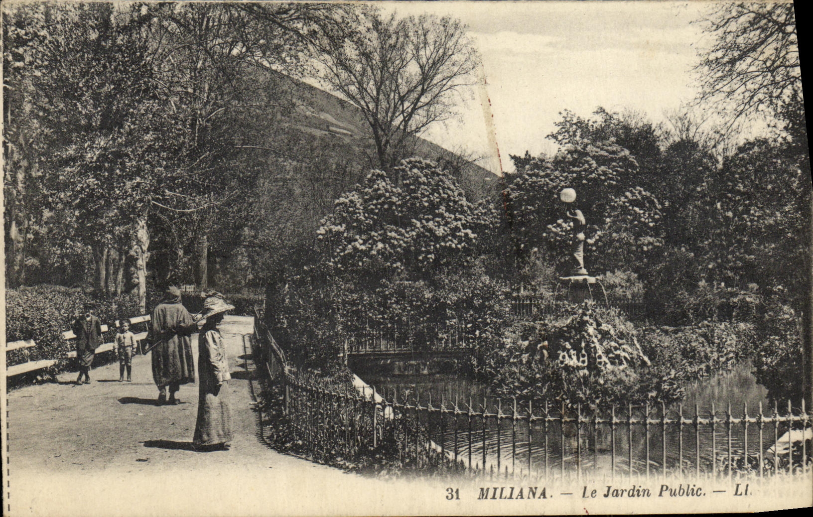 CPA Miliana Le Jardin Public