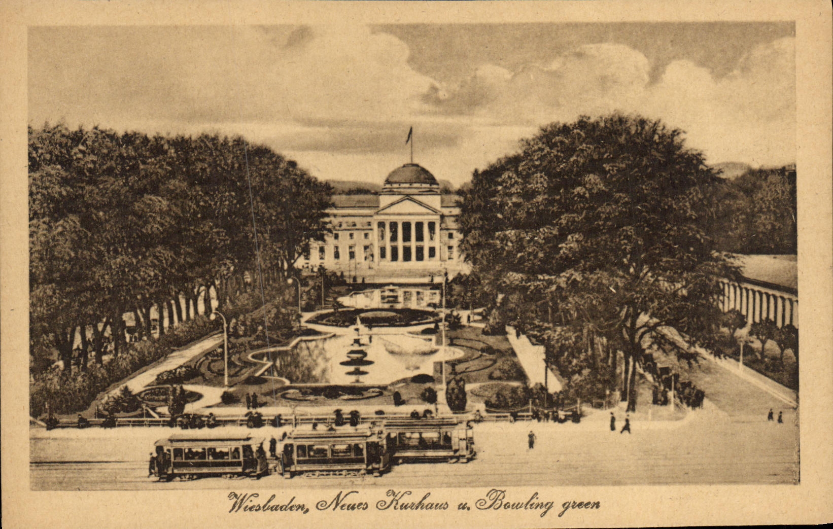 VINTAGE POSTCARD Wiesbaden Neues Kurhaus Bowling green