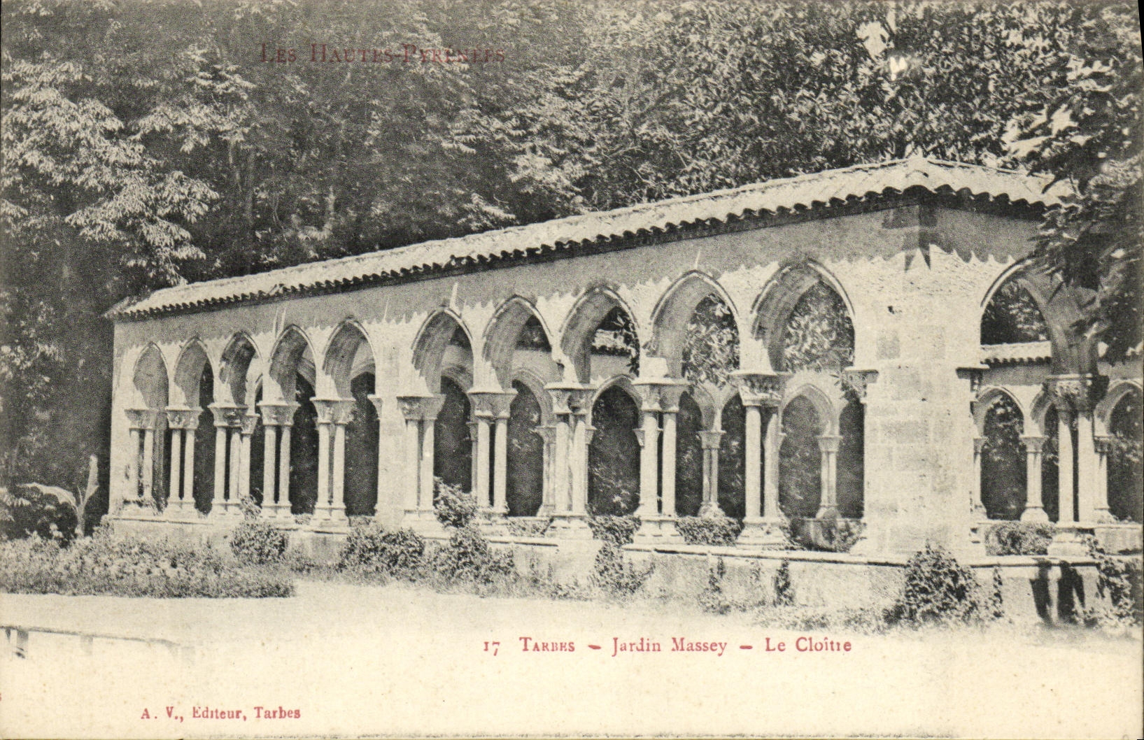 CPA Tarbes Jardin Massey Le Cloitre