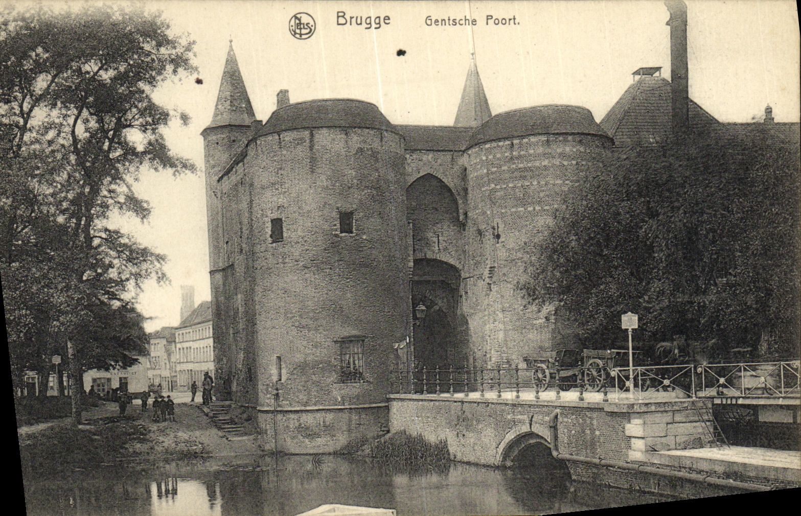 VINTAGE POSTCARD Bruges Gentsche Poort