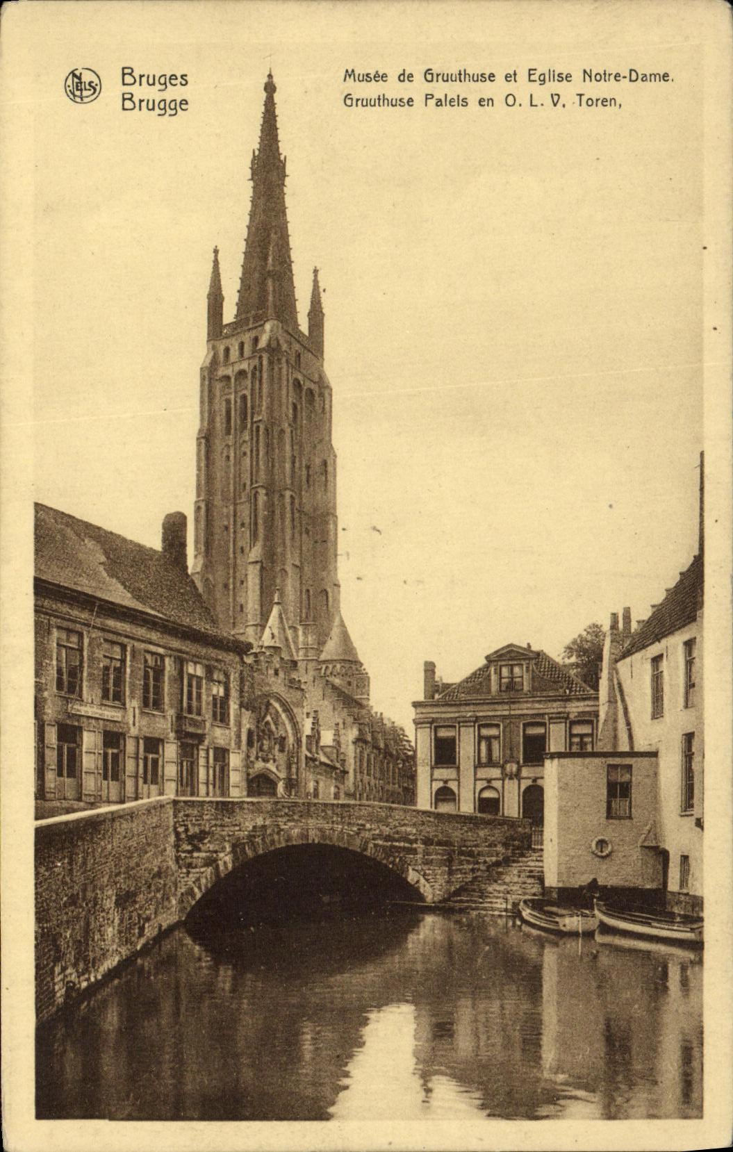 VINTAGE POSTCARD Bruges Museum of Gruuthuse and Eglise Notre Dame