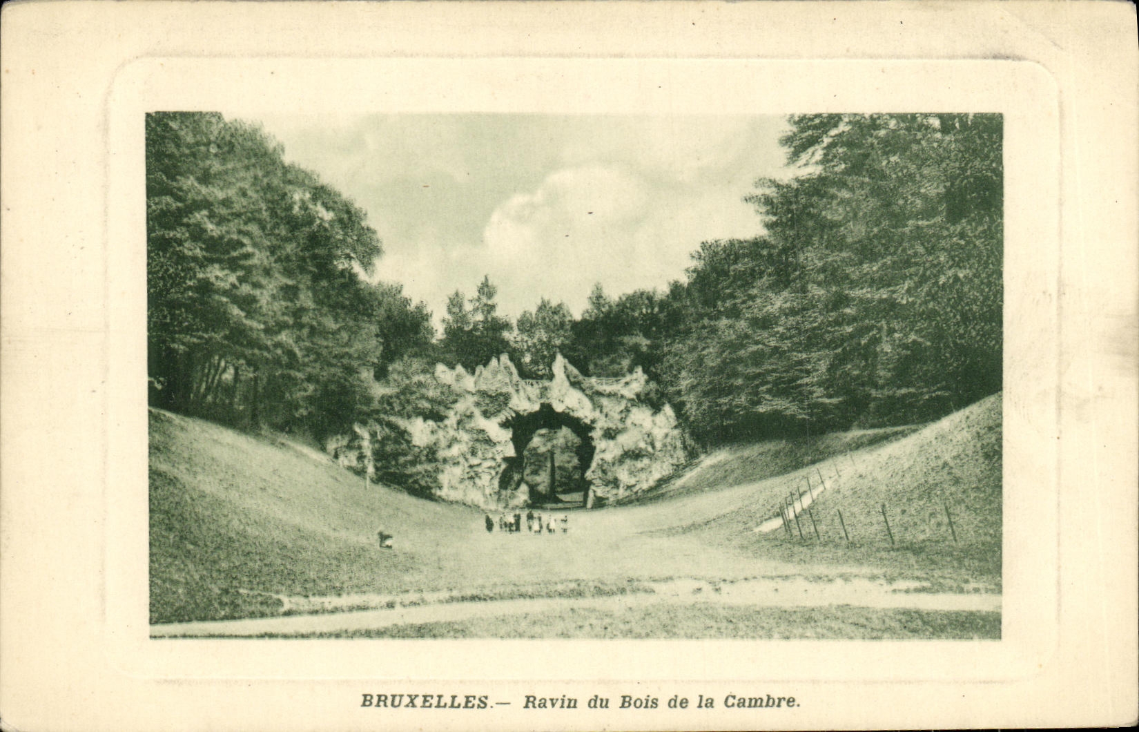 VINTAGE POSTCARD Brussels Ravin of the Wood of Cambers