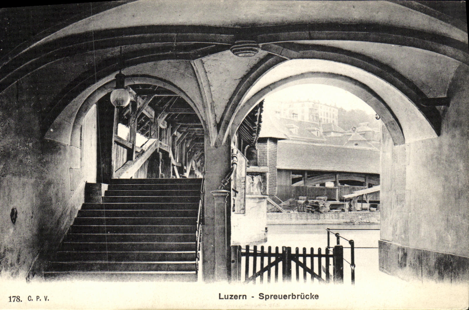 VINTAGE POSTCARD Geneva Luzern Spreuerbrucke