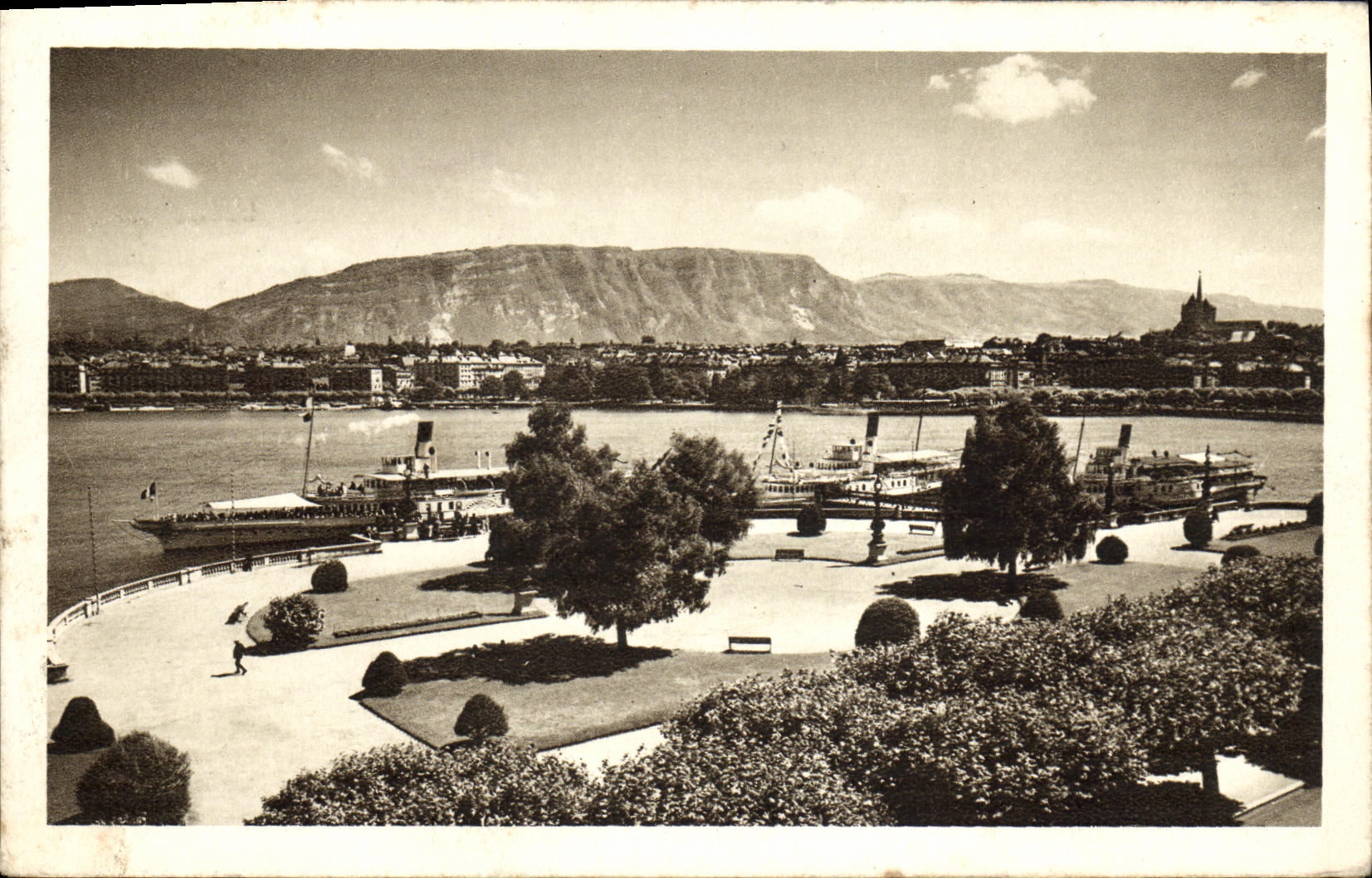 VINTAGE POSTCARD Geneva Quay of Mont Blanc and the City