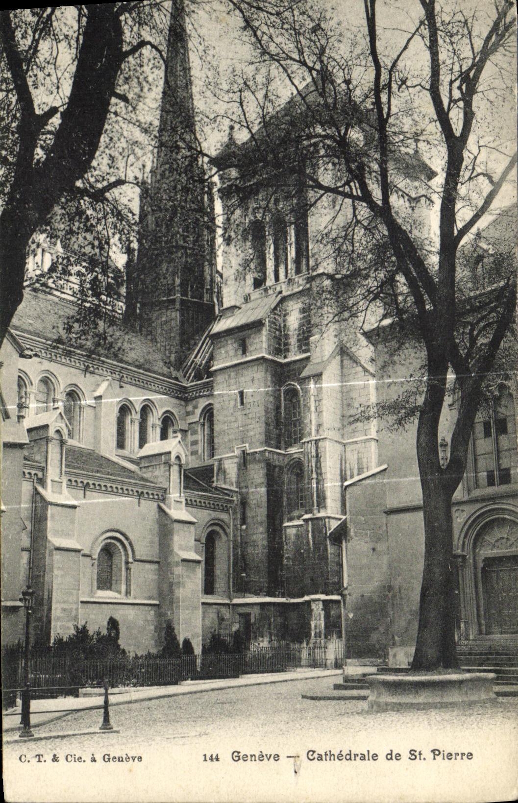 VINTAGE POSTCARD Geneva Cathedral of St Pierre