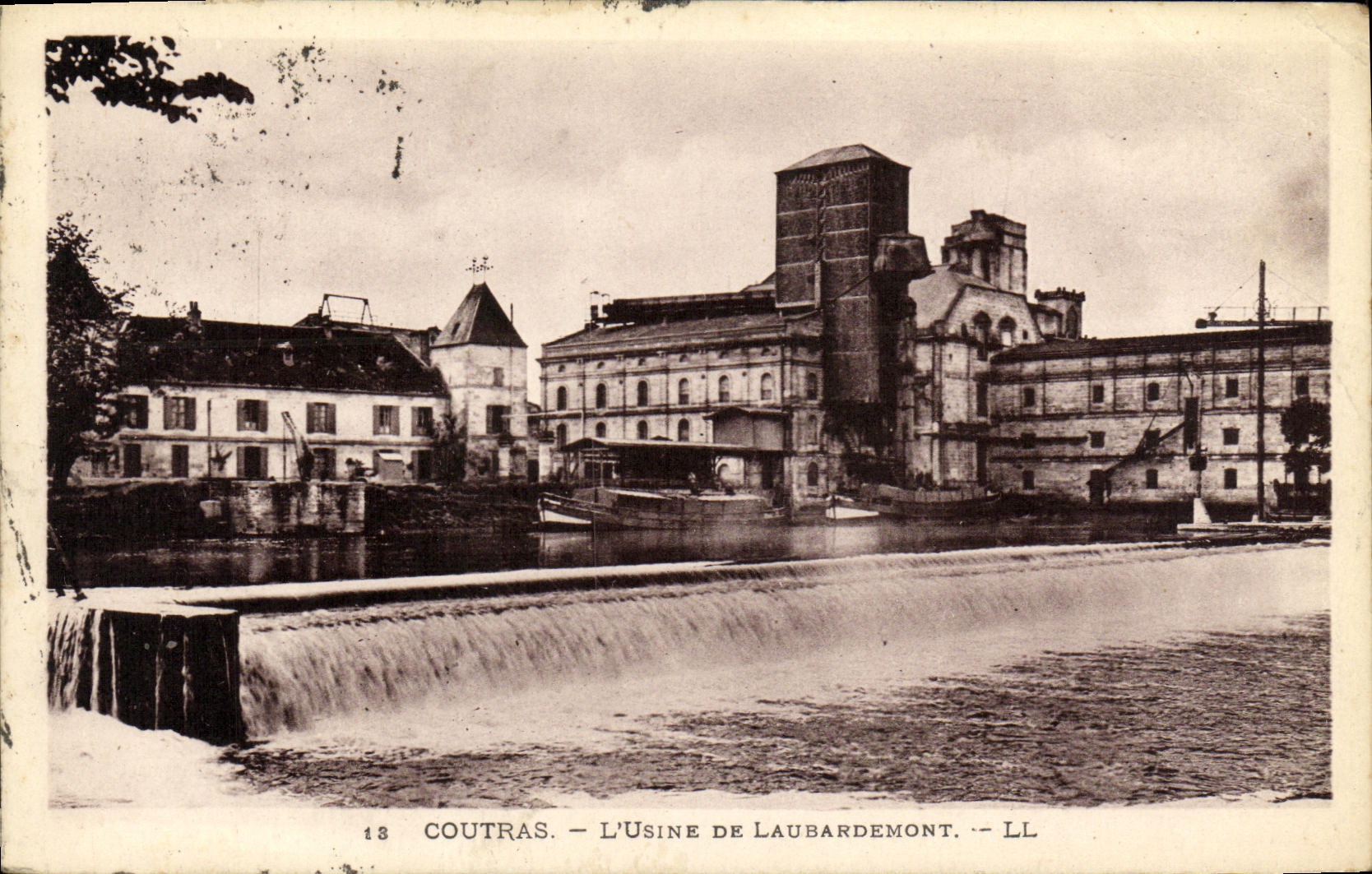 VINTAGE POSTCARD Coutras L Machines De Laubardemont