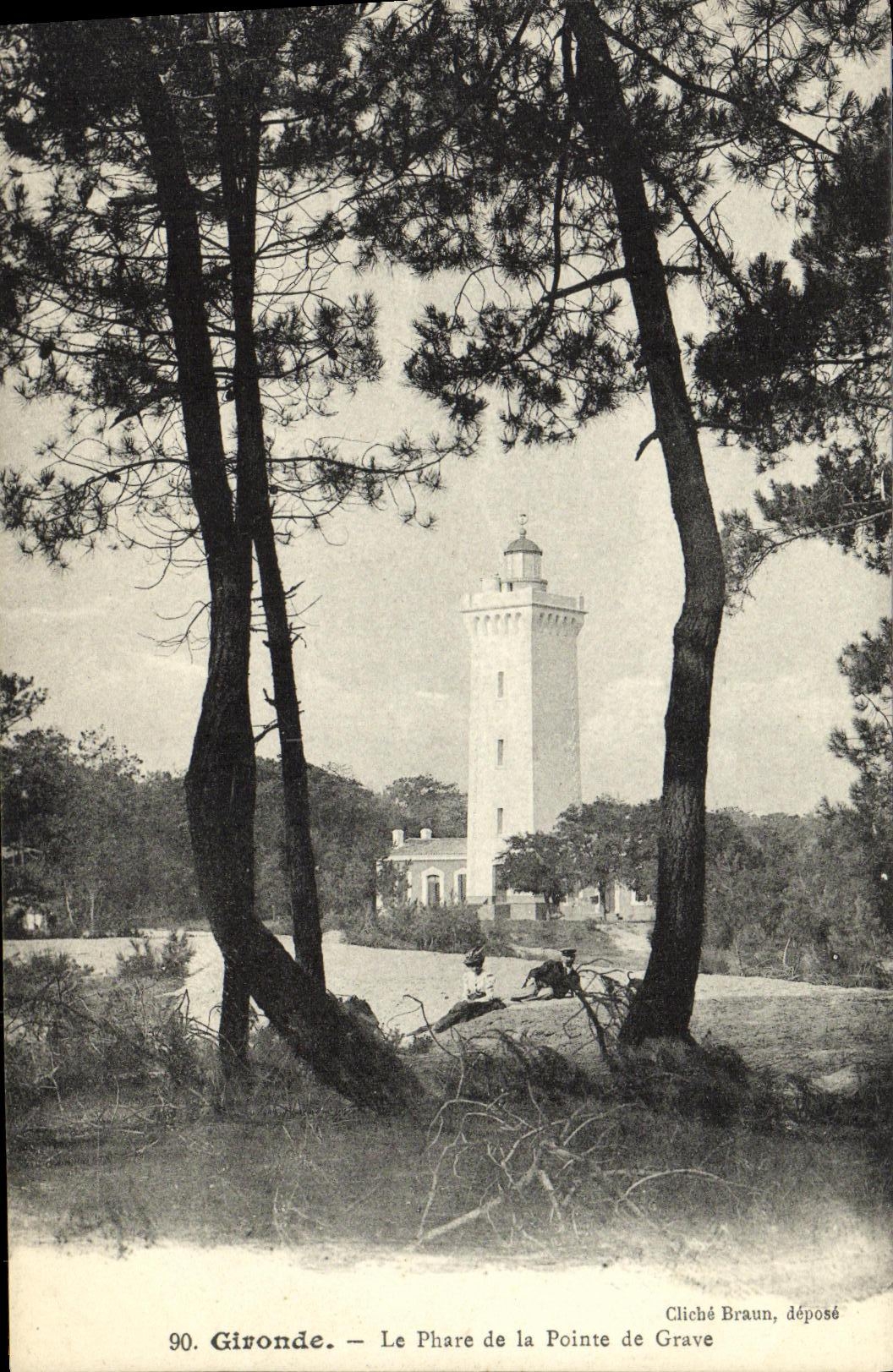VINTAGE POSTCARD the Gironde the Lighthouse of Top of Engraves