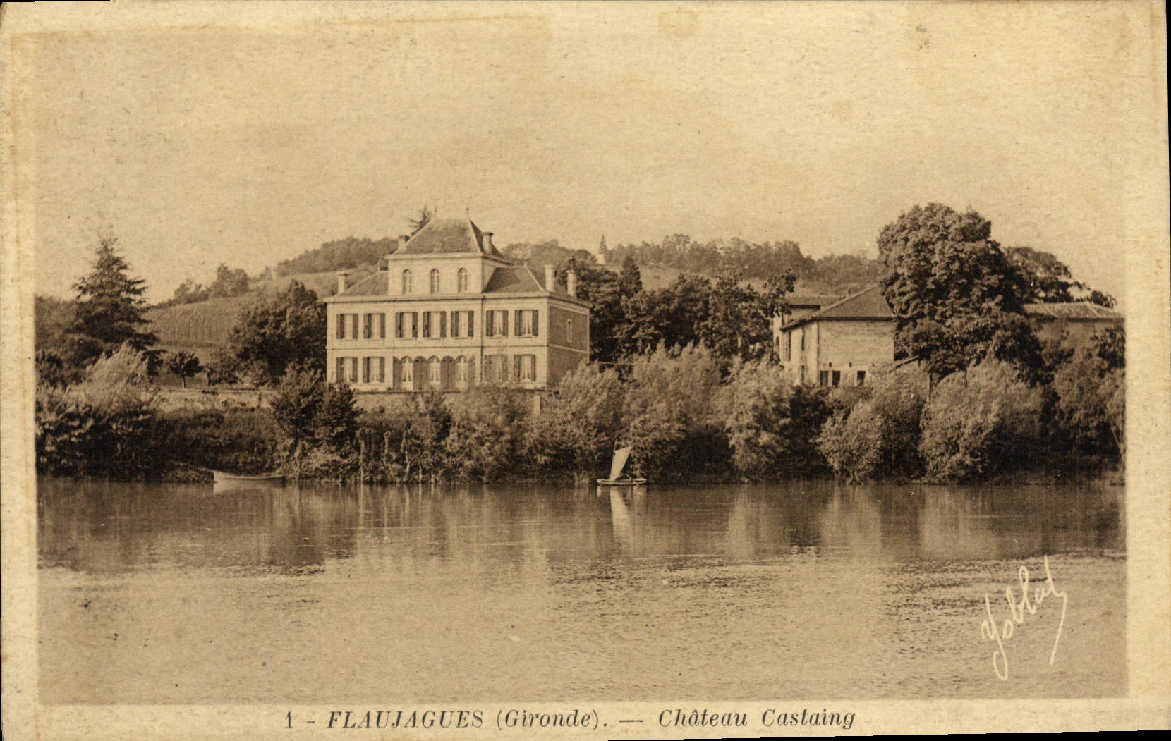 VINTAGE POSTCARD Flaujagues Castaing Castle