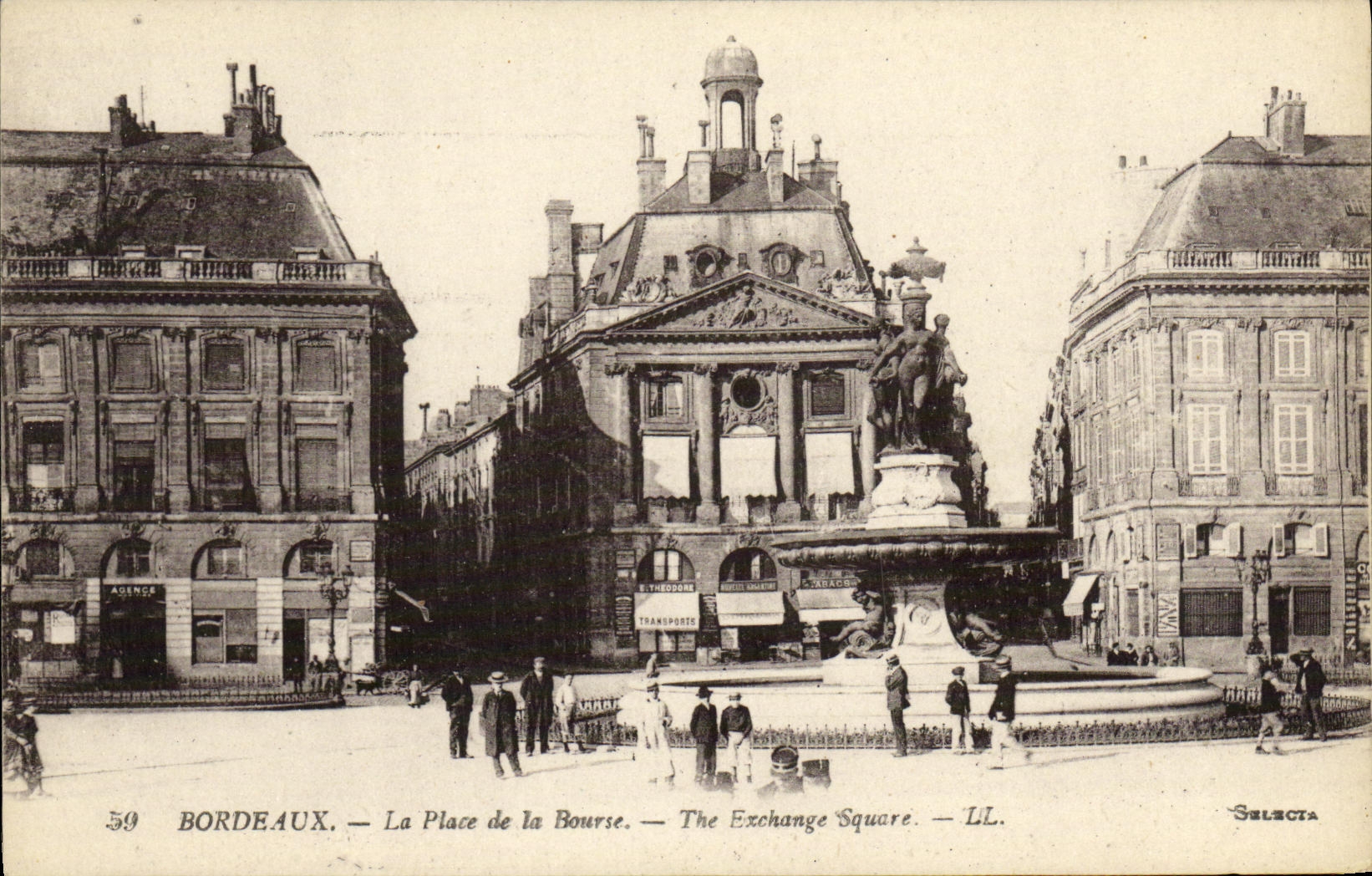 CPA Bordeaux Le Place de la Bourse