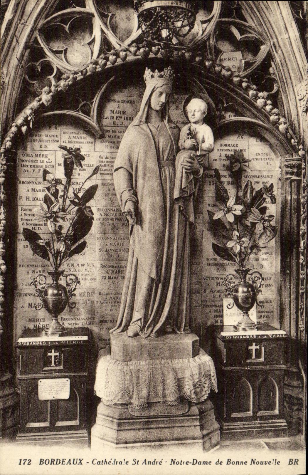 CPA Bordeaux Cathedrale St Andre Notre Dame de Bonne Nouvelle