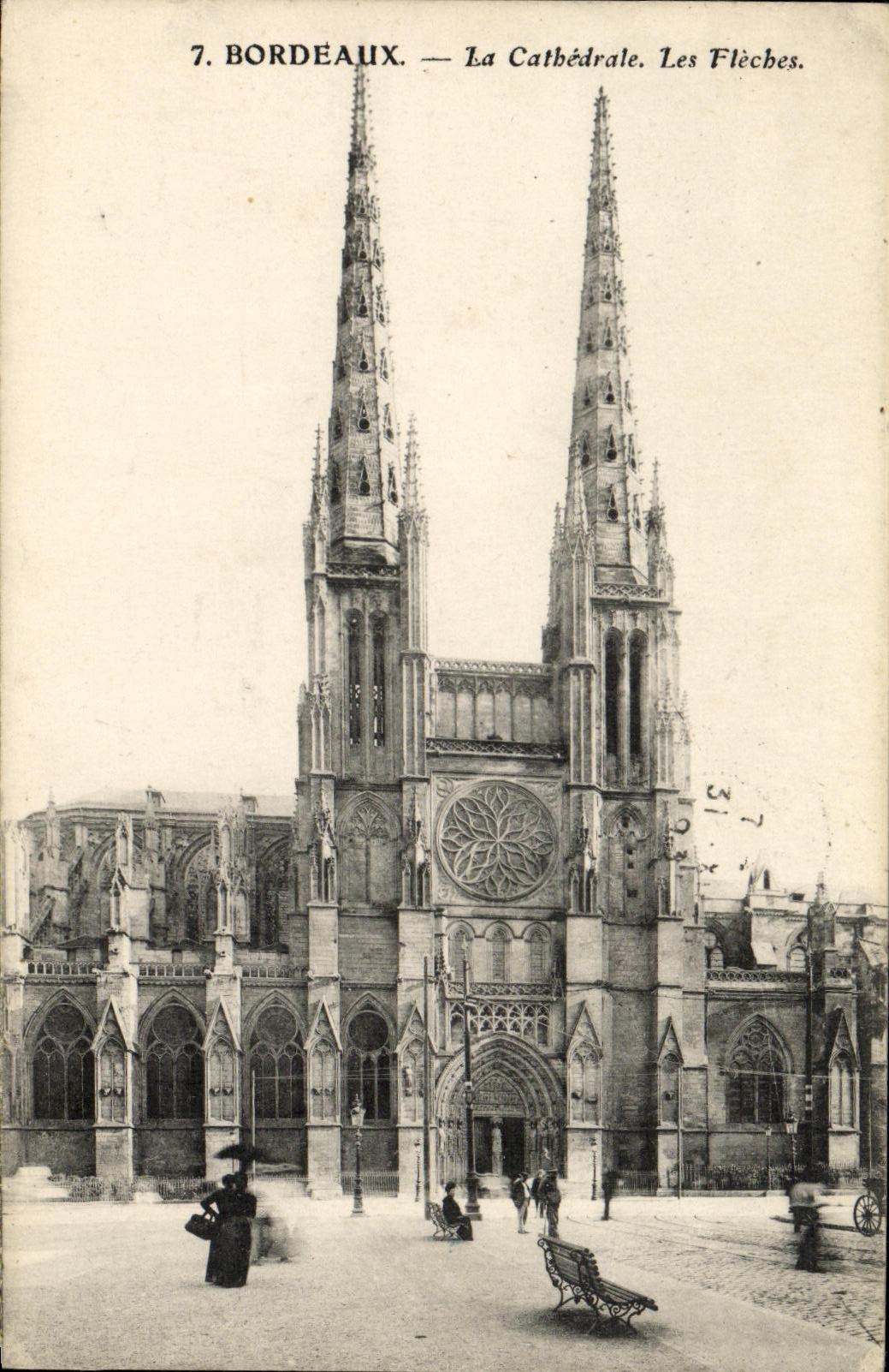 CPA Bordeaux La Cathedrale Les Fleches