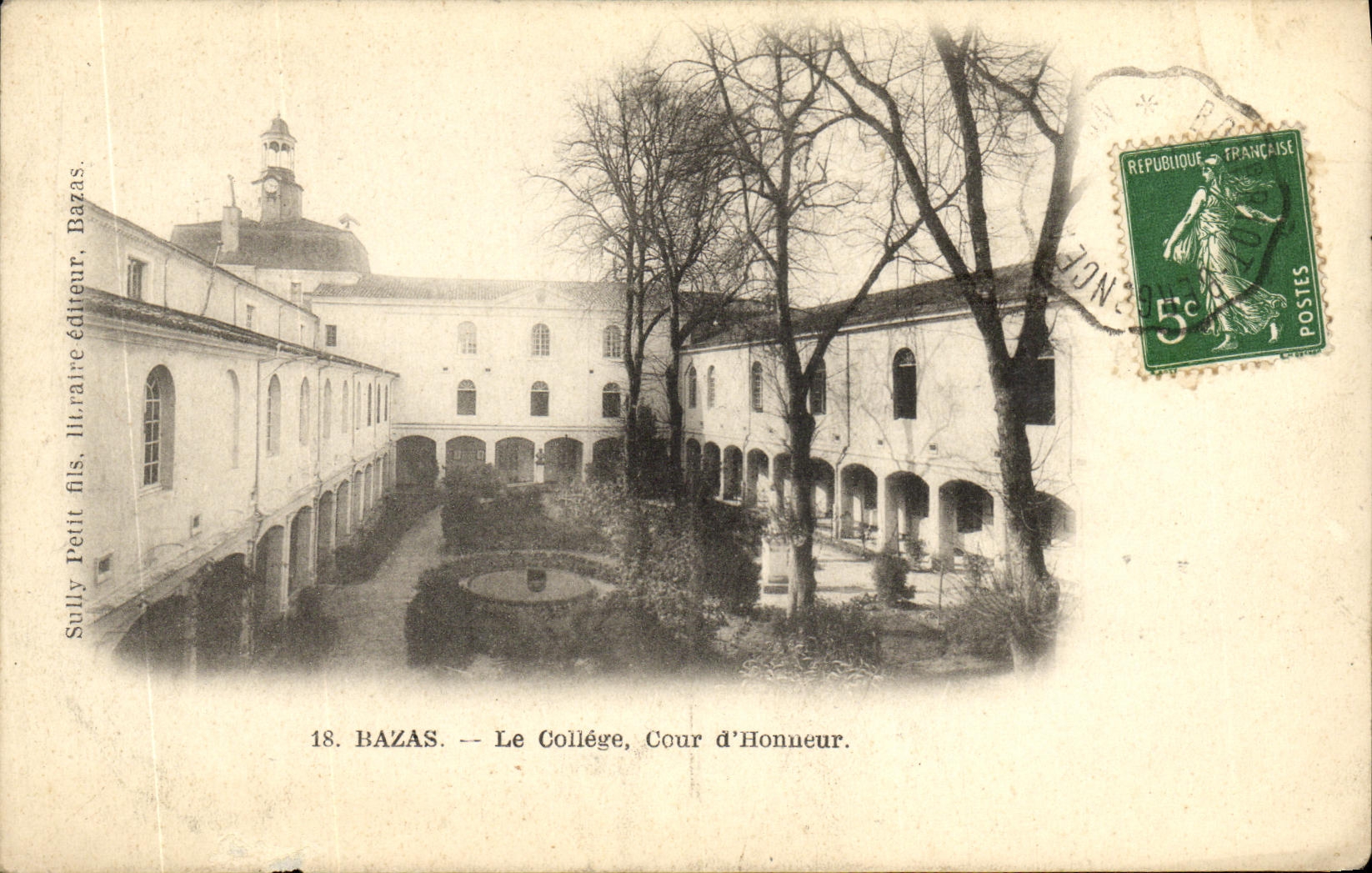 VINTAGE POSTCARD Bazas the Court D Honor