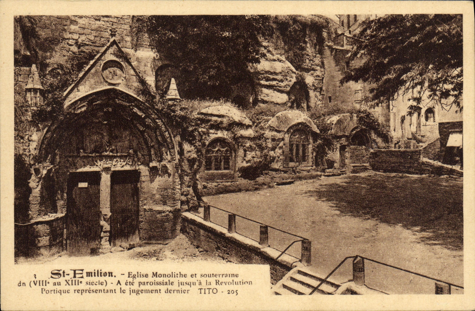 CPA Saint Emillion Eglise Monolithe et Souterraine