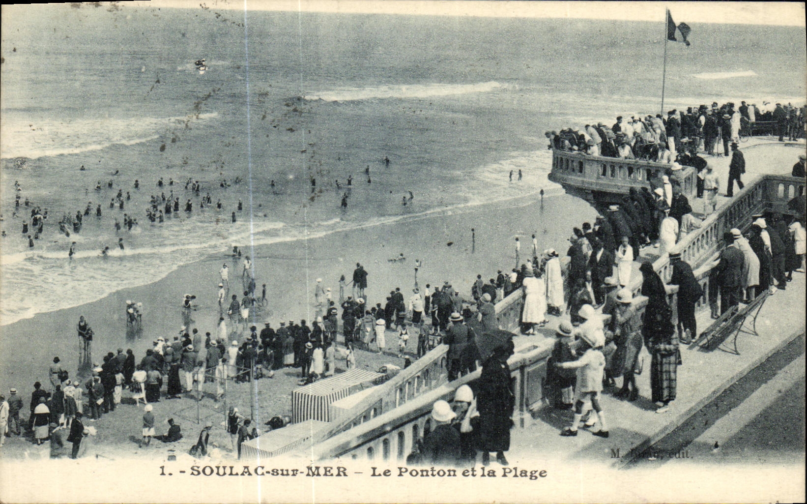 VINTAGE POSTCARD Soula on Sea the Pontoon and the Beach