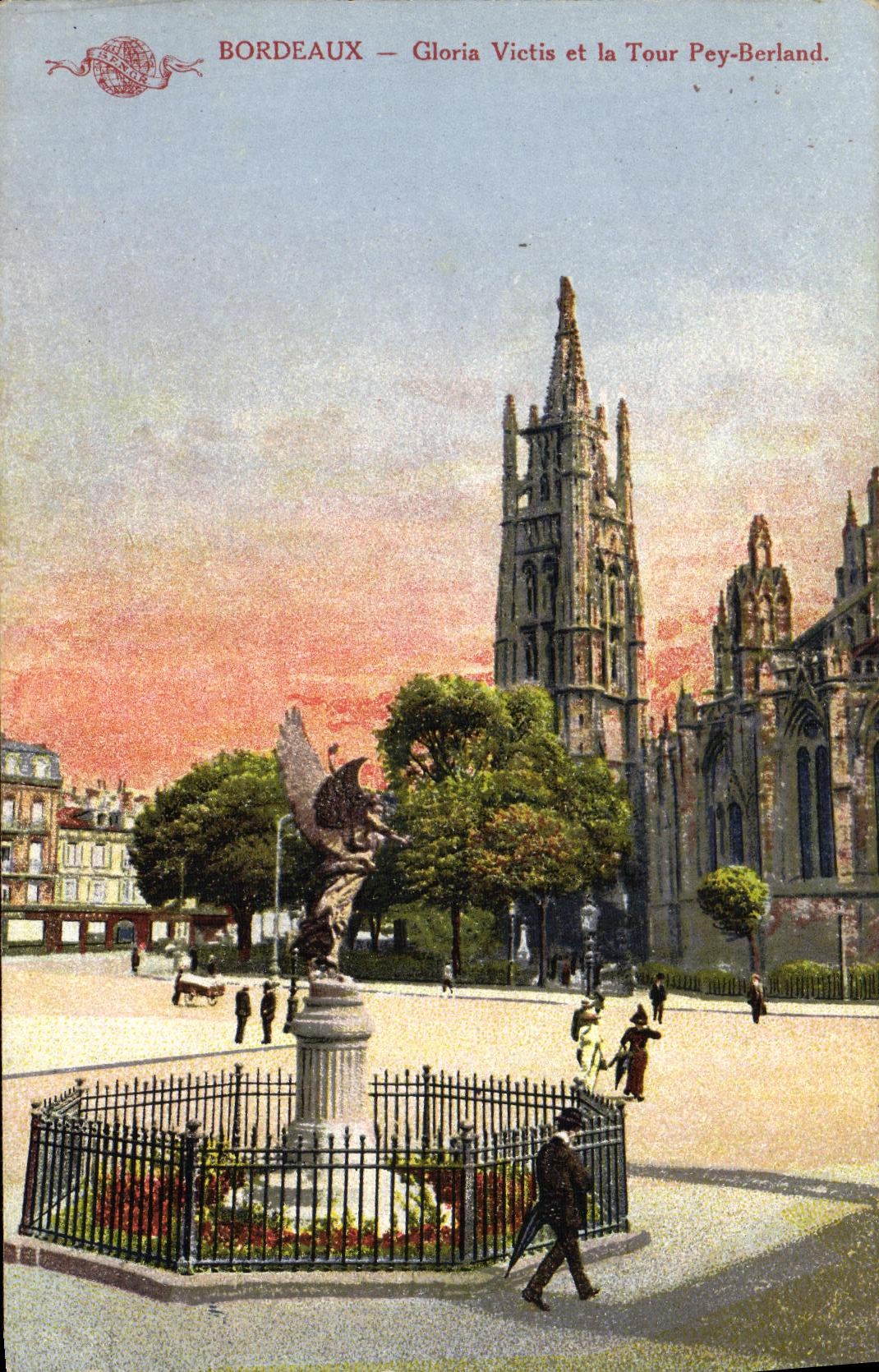 CPA Bordeaux Gloria Victis et la Tour Pey Berland