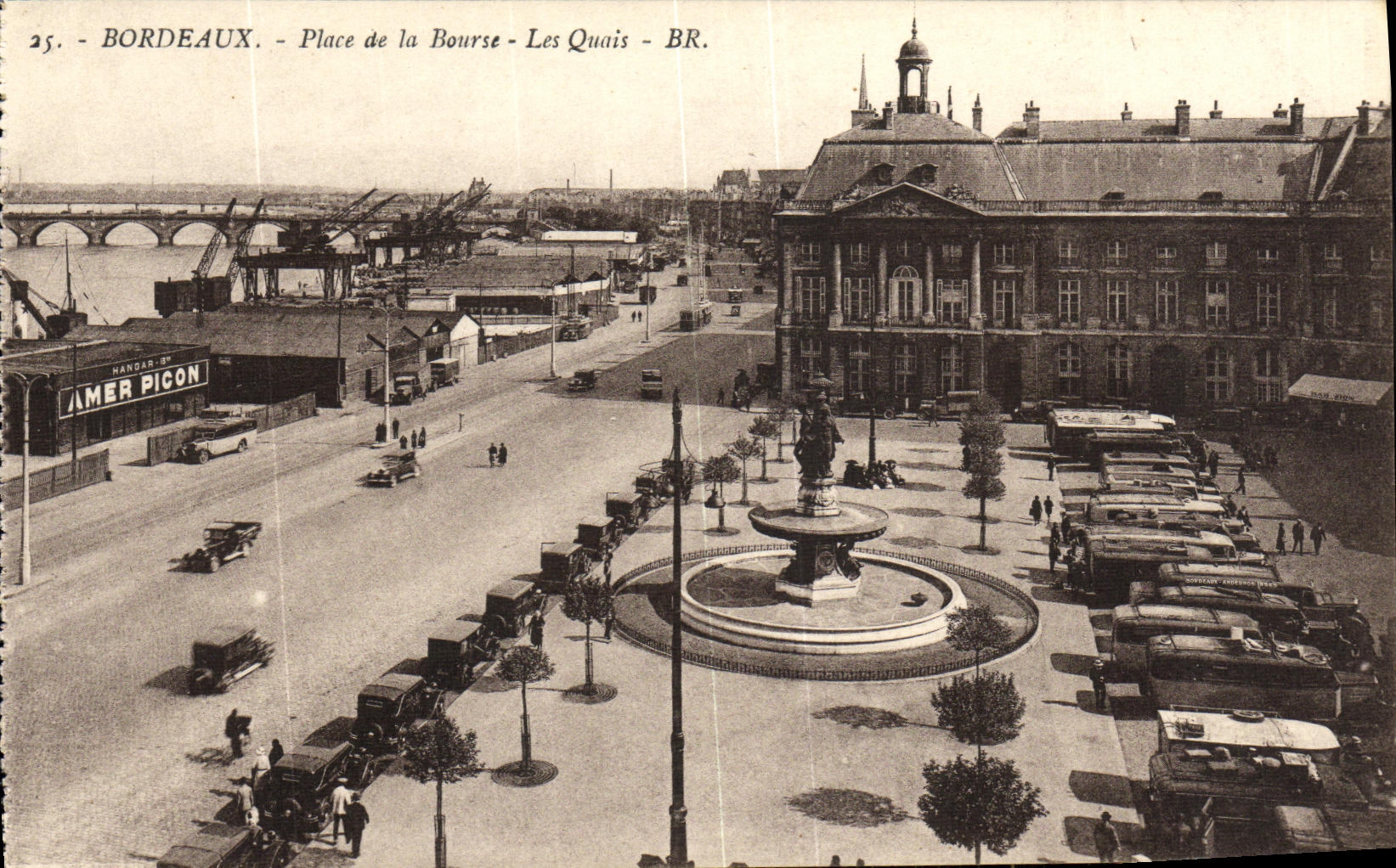 CPA Bordeaux Place de la Bourse Les Quais