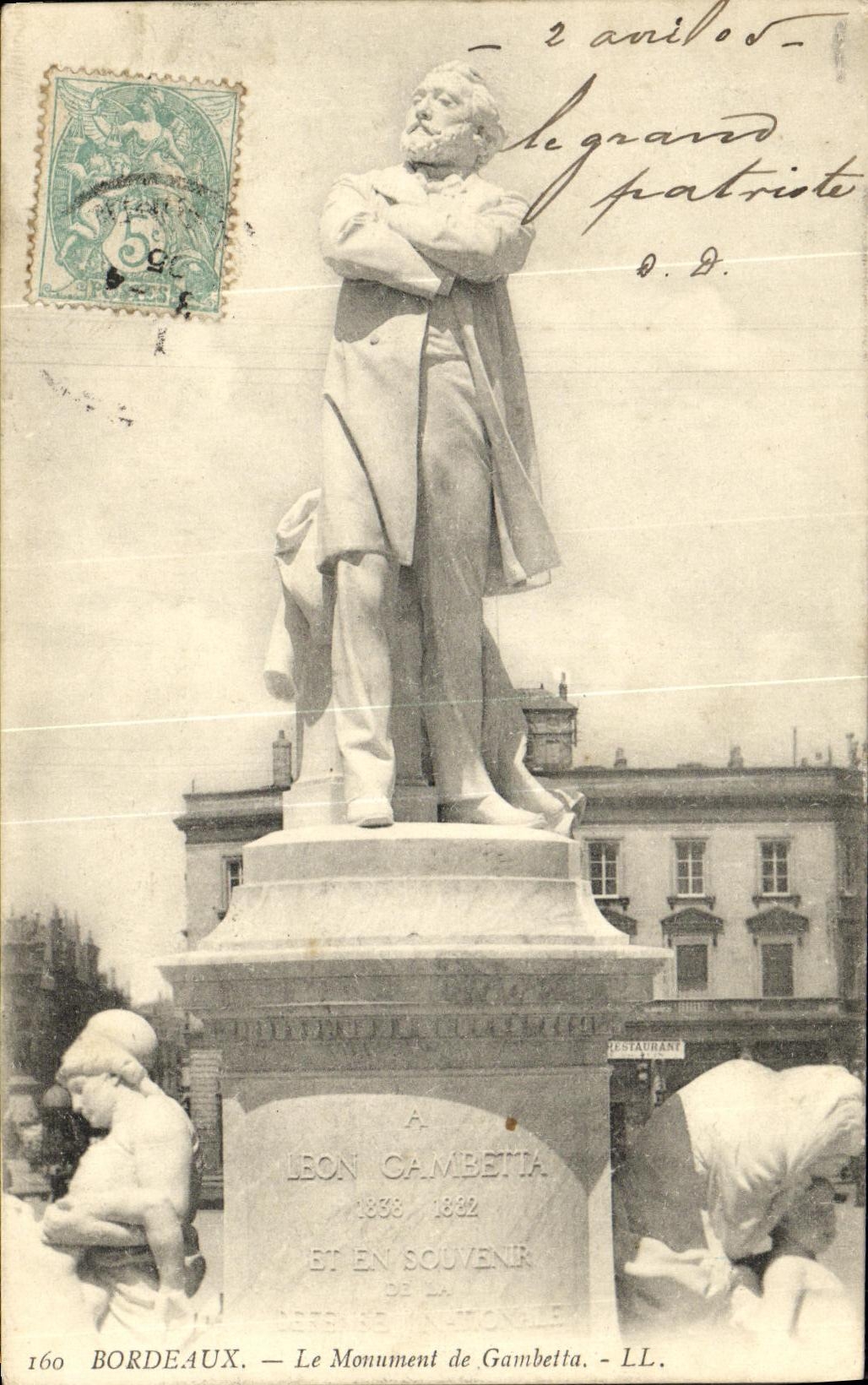 CPA Bordeaux Le Monument de Gambetta