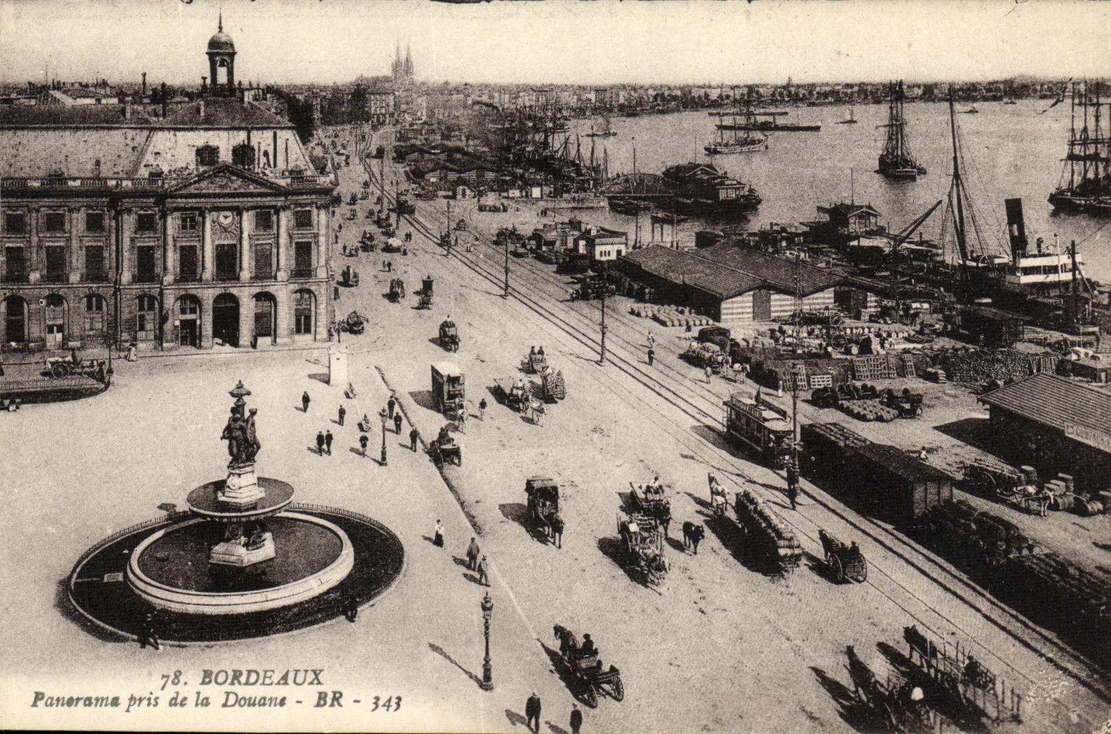 CPA Bordeaux Panorama pris de la Douane