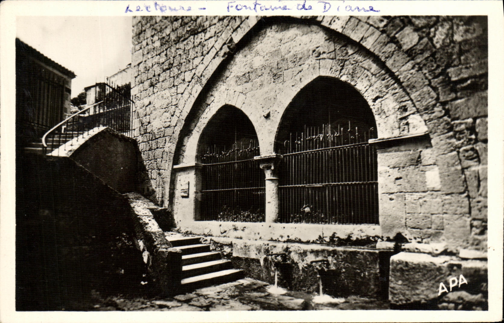 CPM Lectoure Fontaine de Diane