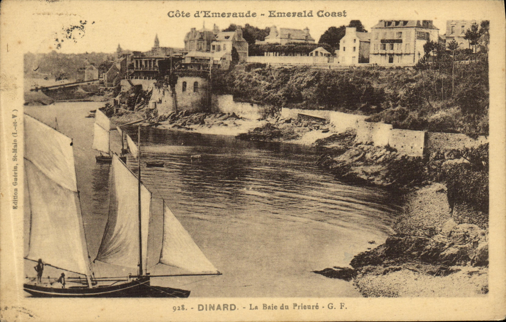 CPA Dinard Le Baie du Prieure Bateau