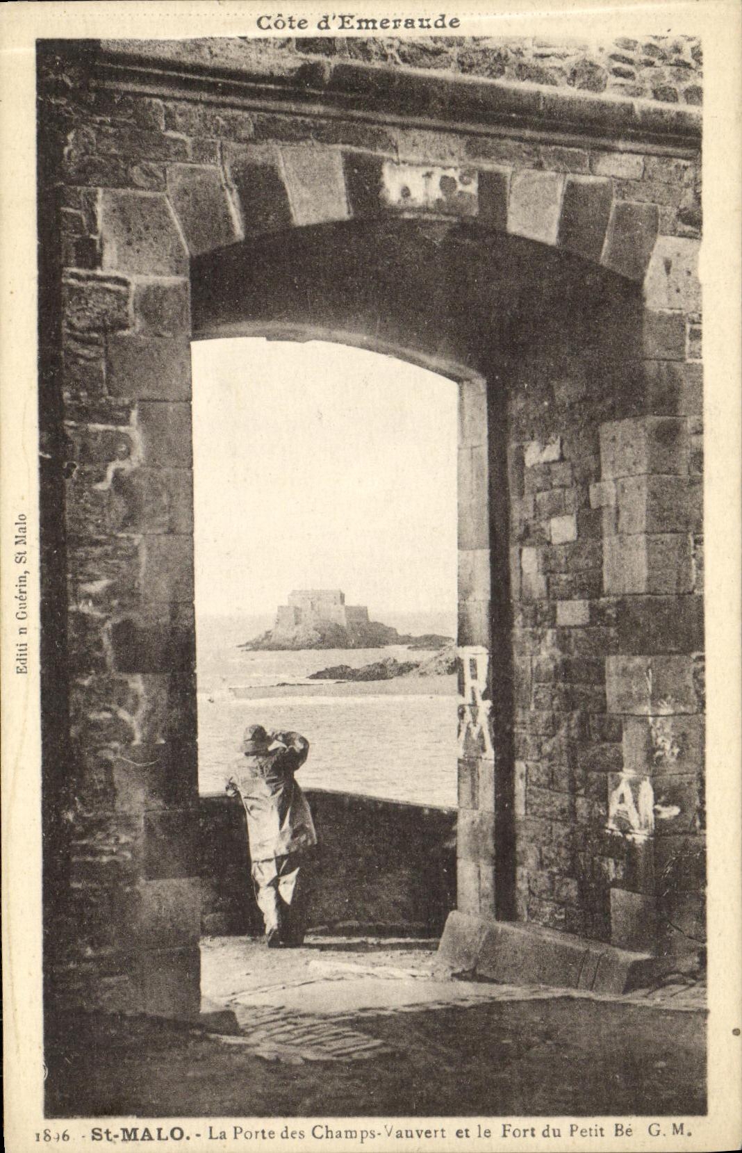 VINTAGE POSTCARD St Malo the Gate of the Vauvert Fields and the Fort of the Small Be