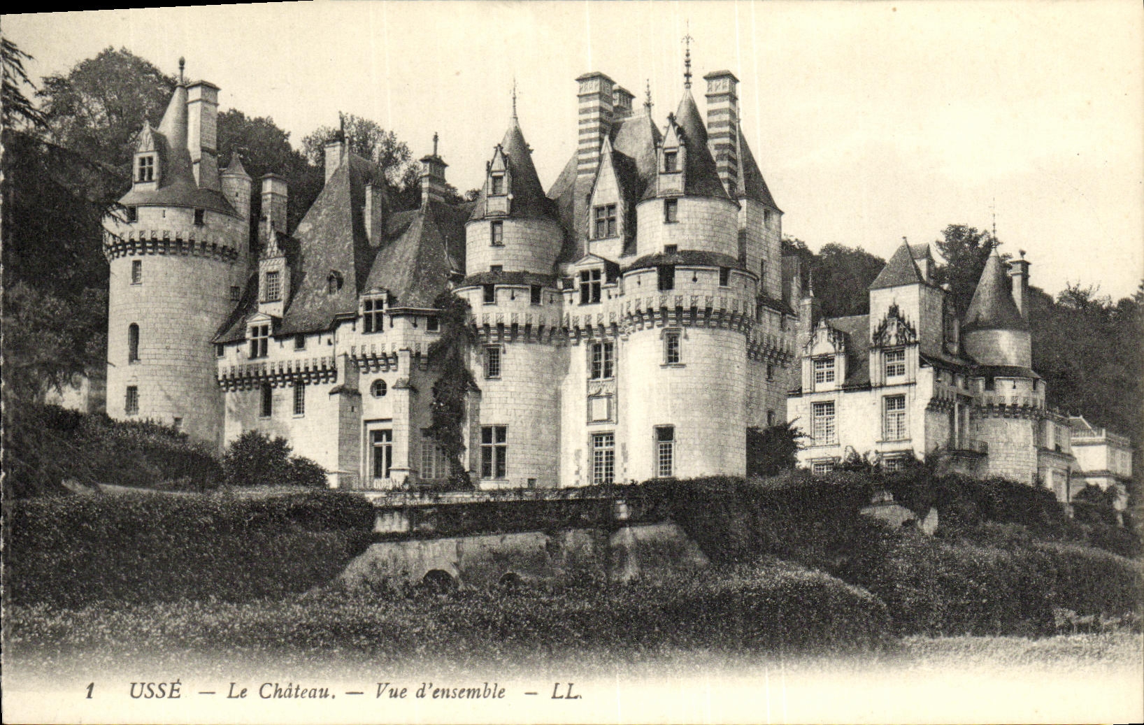 CPA Usse Le Chateau Vue d ensemble