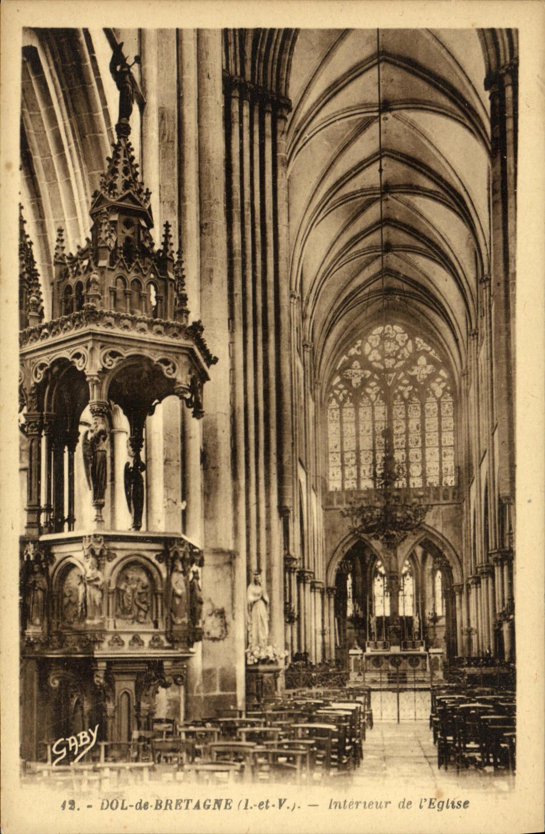 VINTAGE POSTCARD Interior Fraud of Brittany of L Church