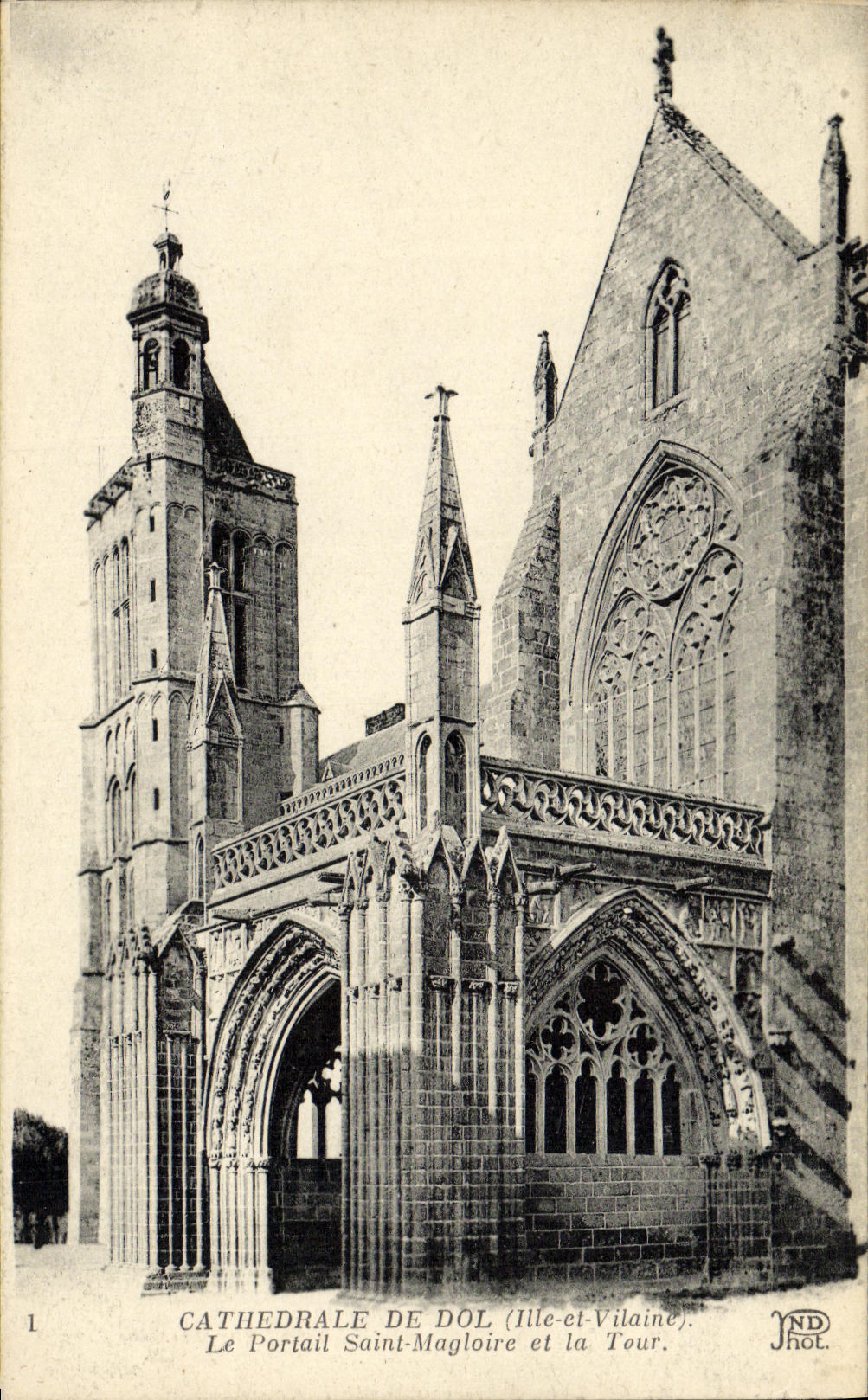 VINTAGE POSTCARD Cathedral of Fraud the Holy Gate Magloire and the Tower