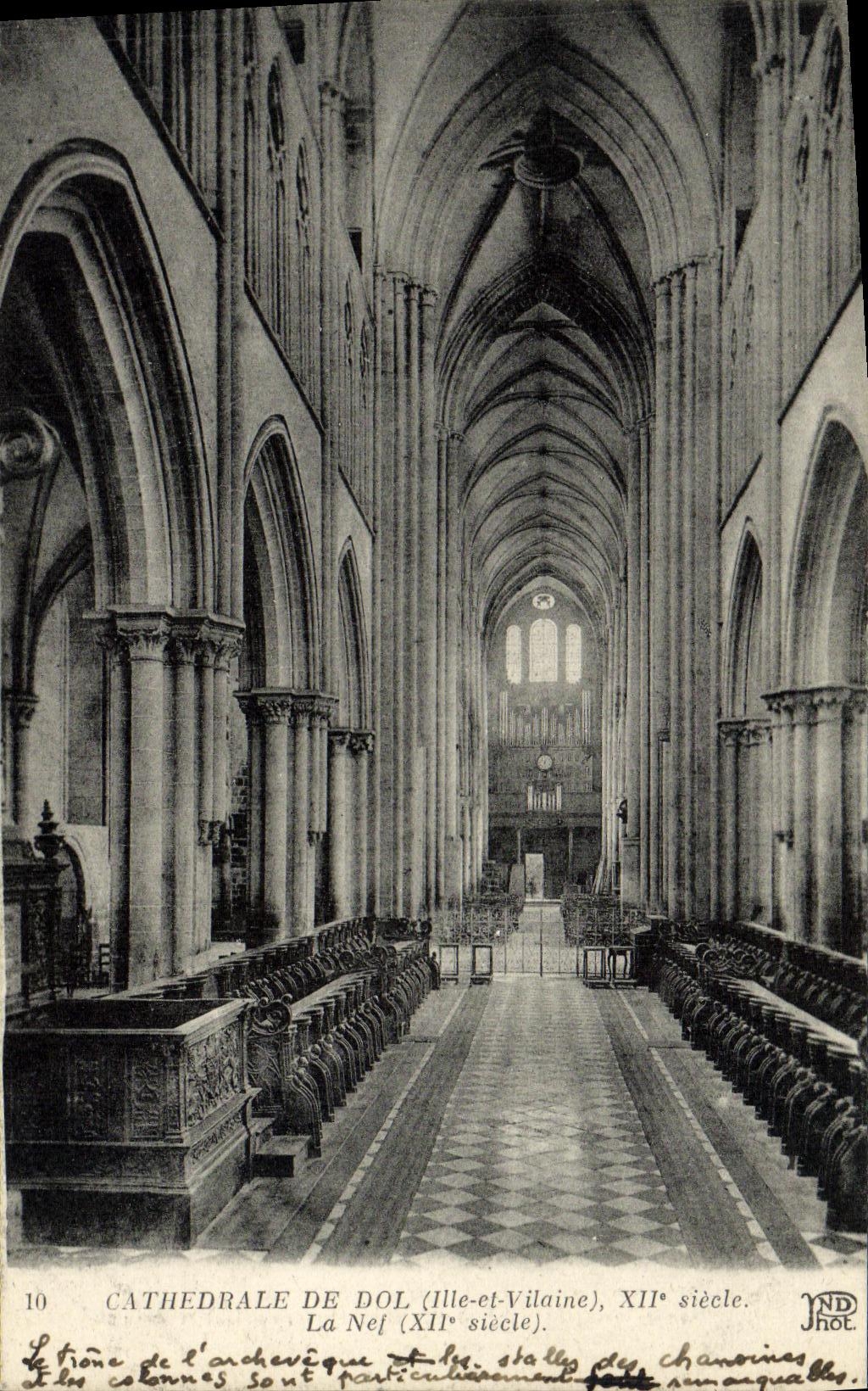 VINTAGE POSTCARD Cathedral of Fraud Xll E century the Nave