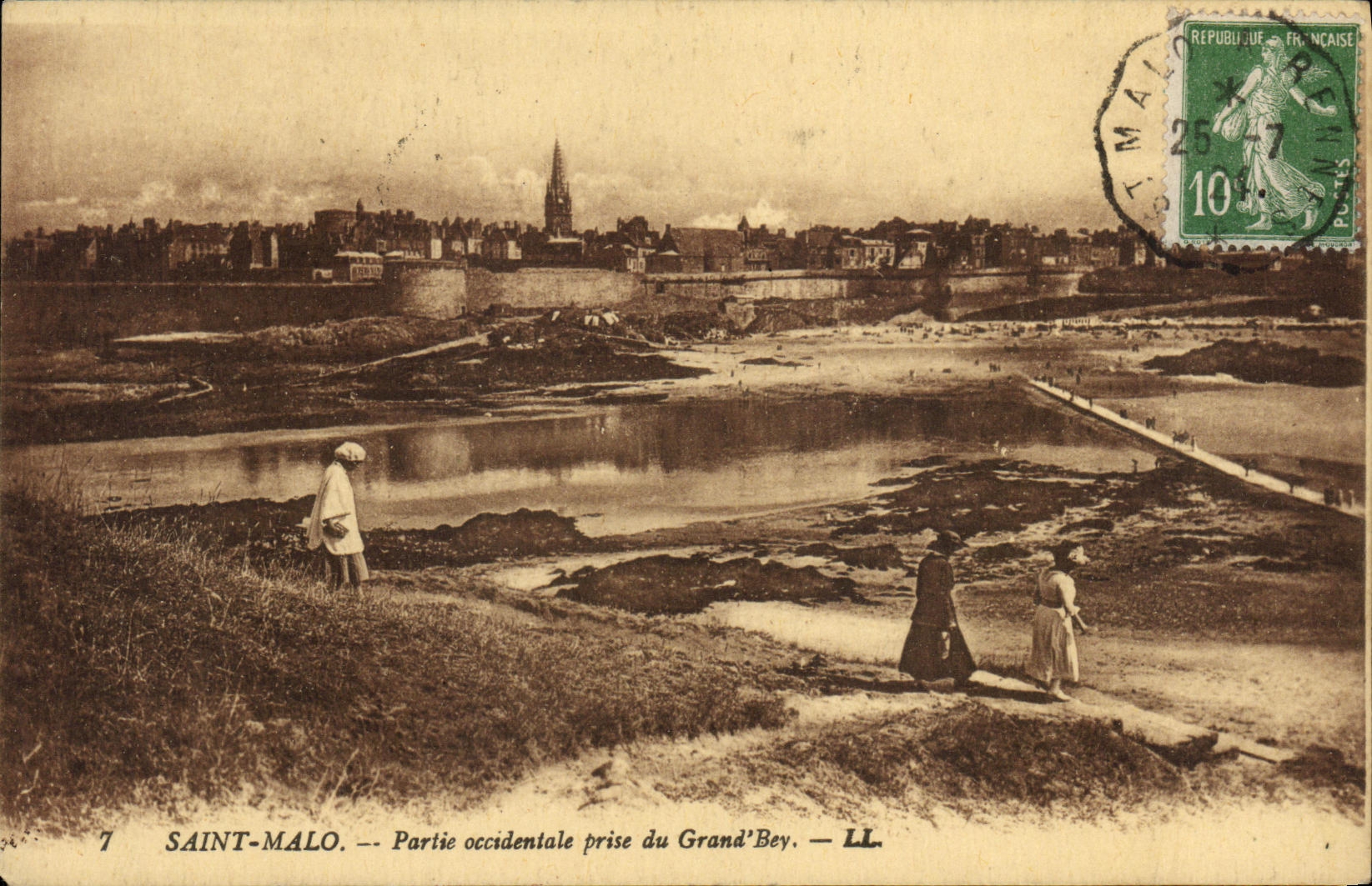 VINTAGE POSTCARD Holy Malo Western part taken of the Large Bey