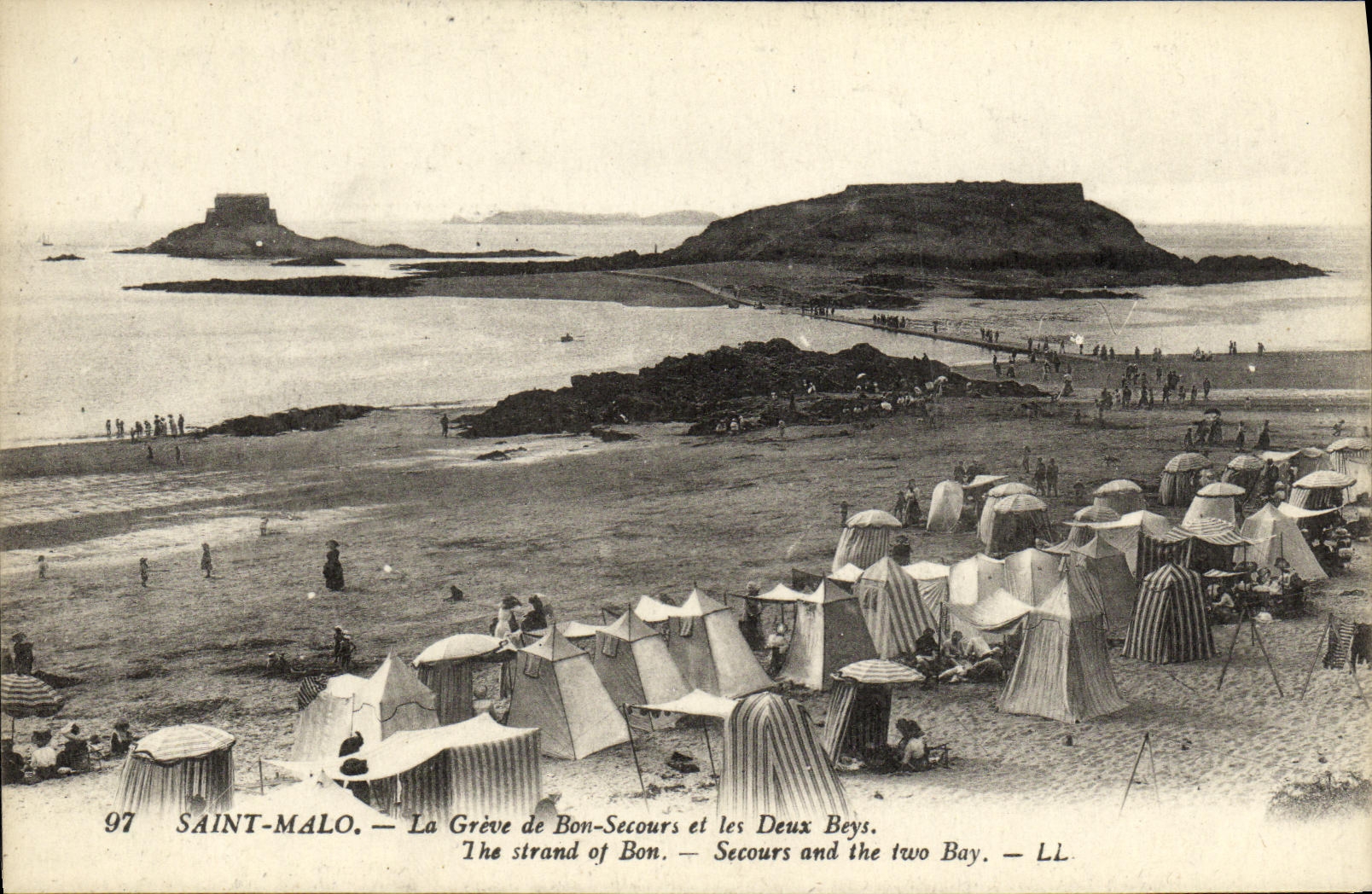 CPA Saint Malo La greve de Bon Secours et les deux Beys