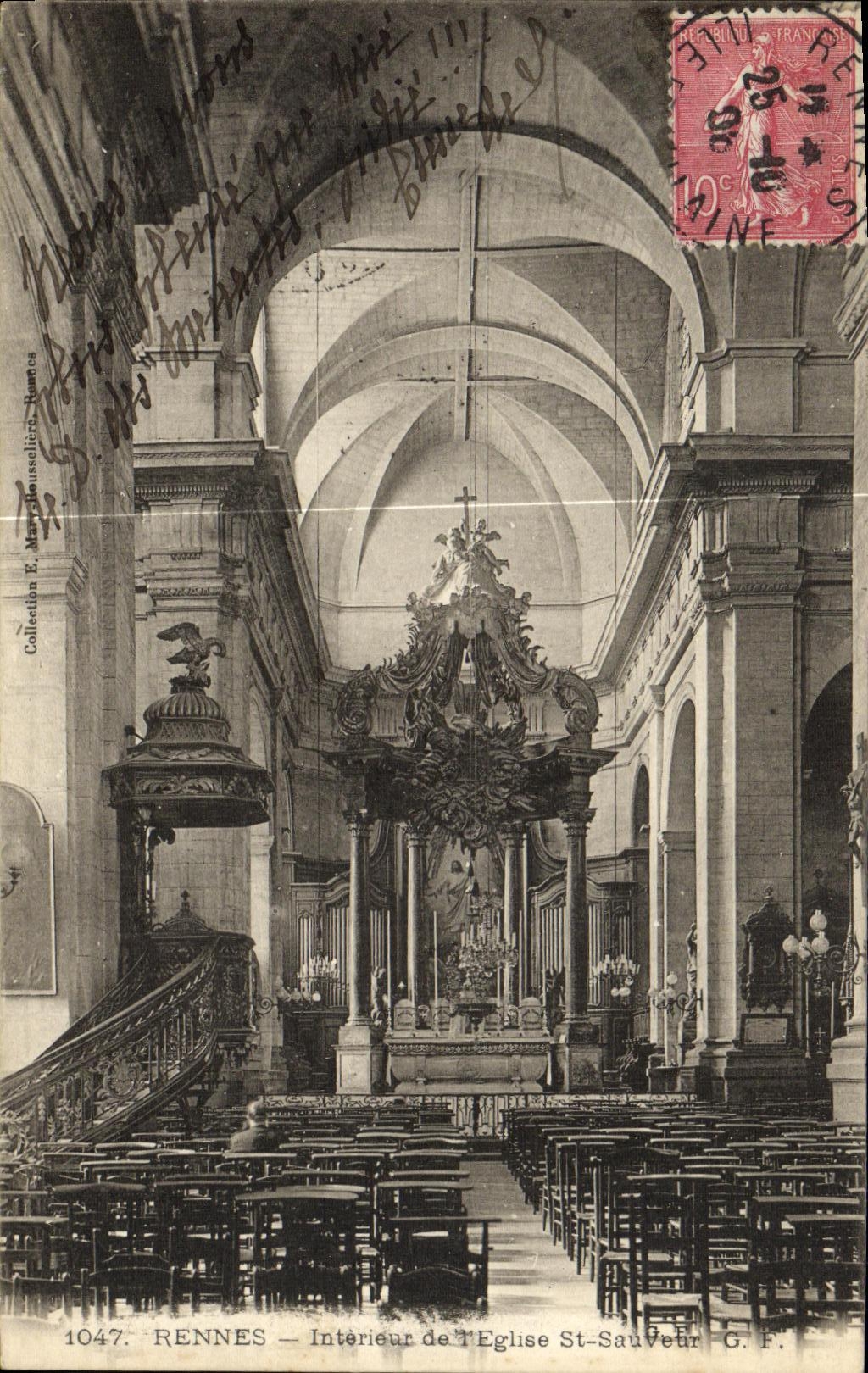 CPA Rennes Interieur de l Eglise St Sauveur