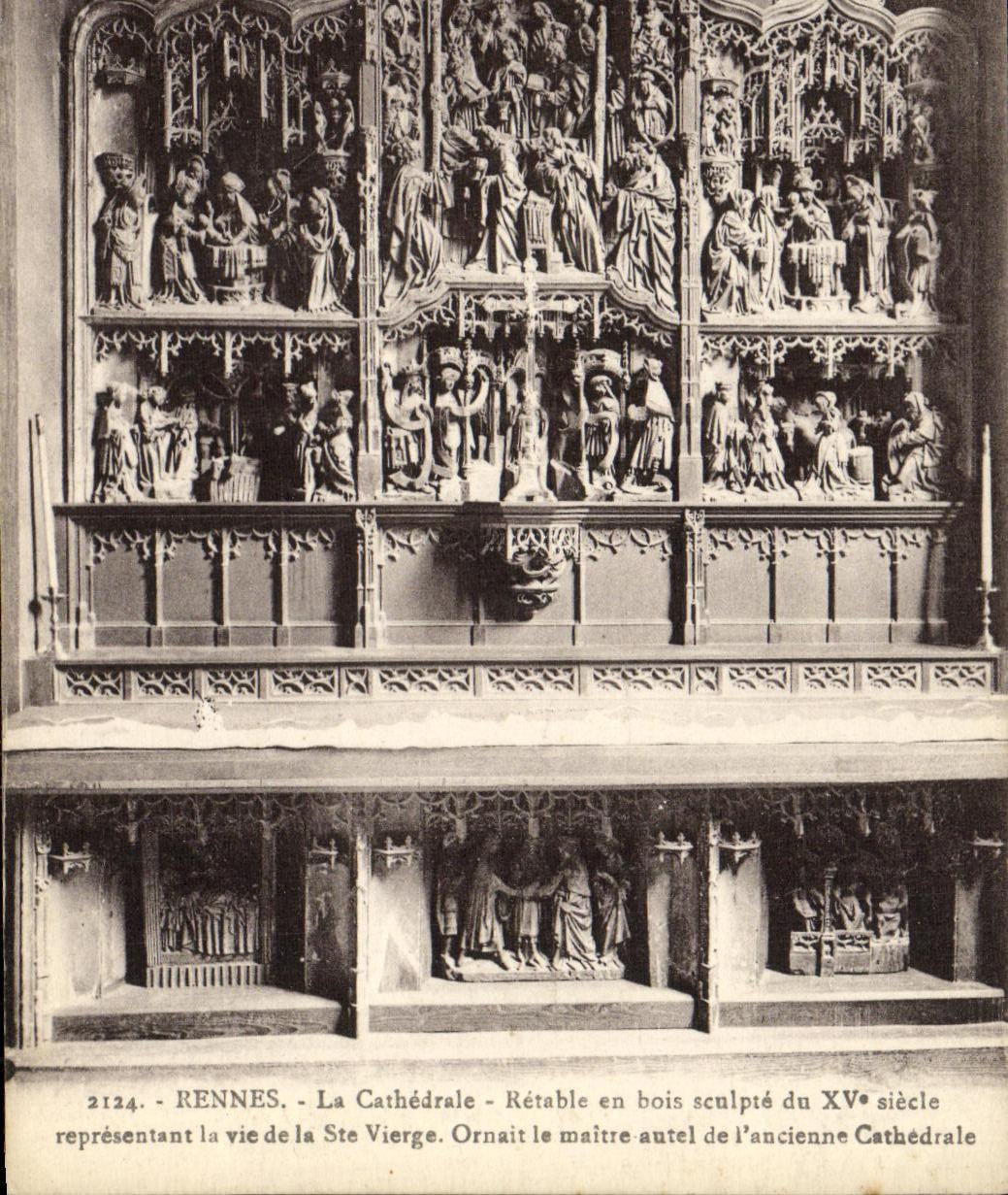 CPA Rennes La Cathedrale Retable en bois sculpte du XV e siecle representant la vie de la Ste Vierge