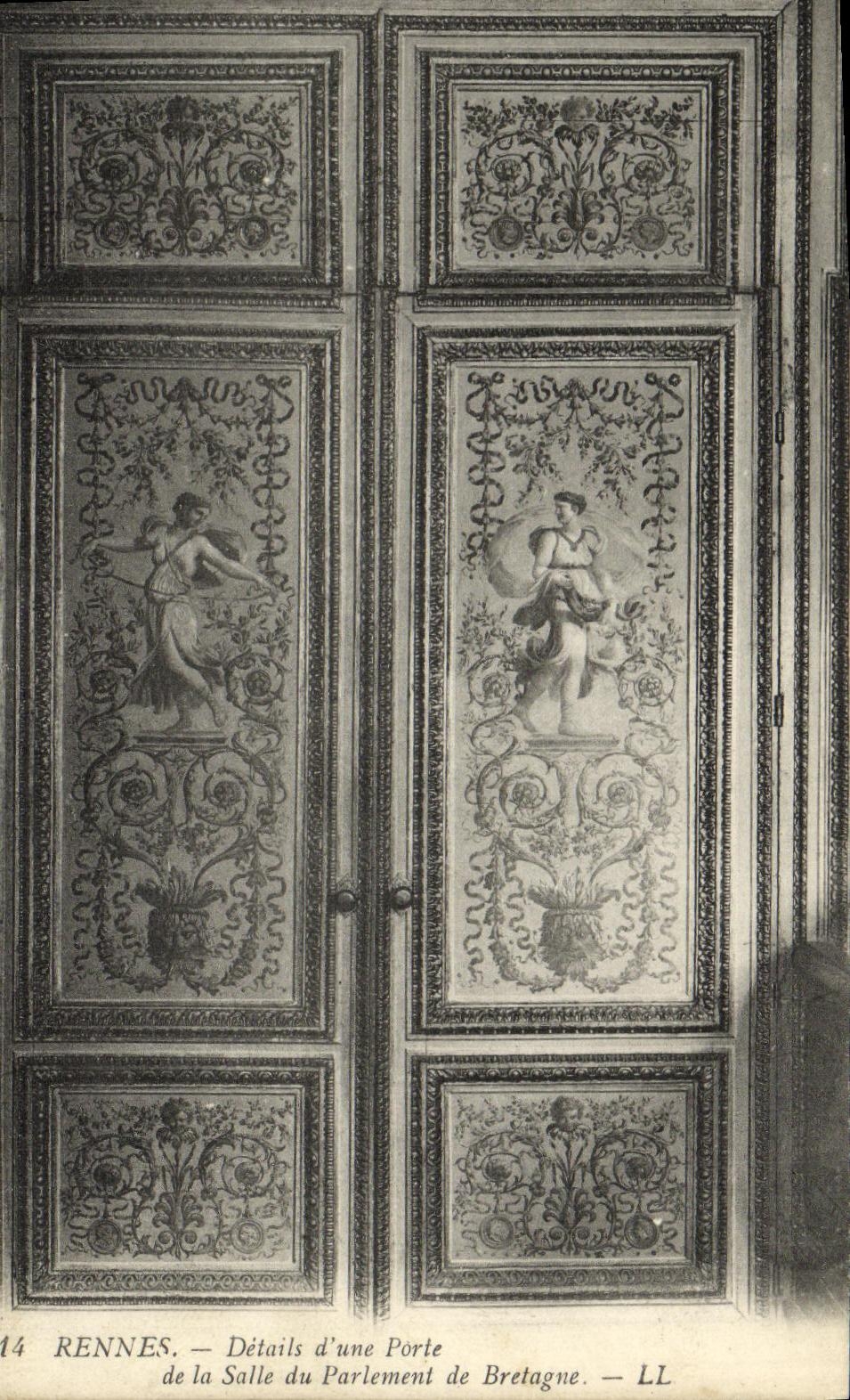 CPA Rennes Details d Une Porte de la Salle du Parlement de Bretagne