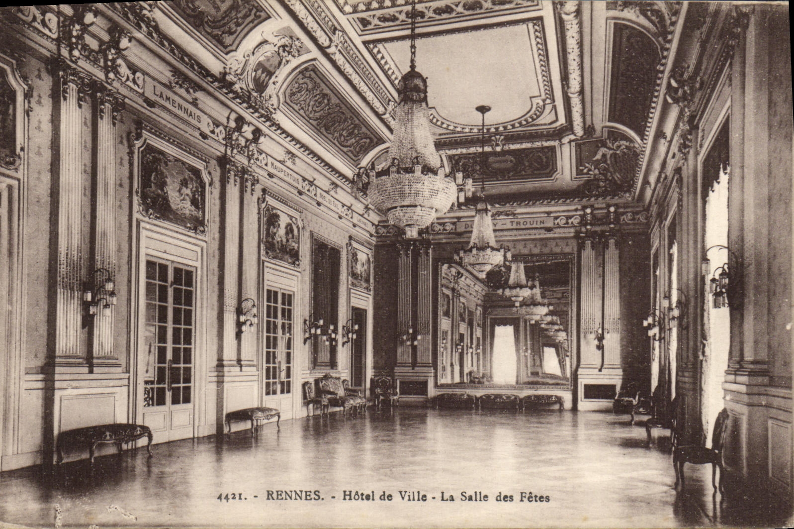 CPA Rennes Hotel de Ville La Salle des Fetes