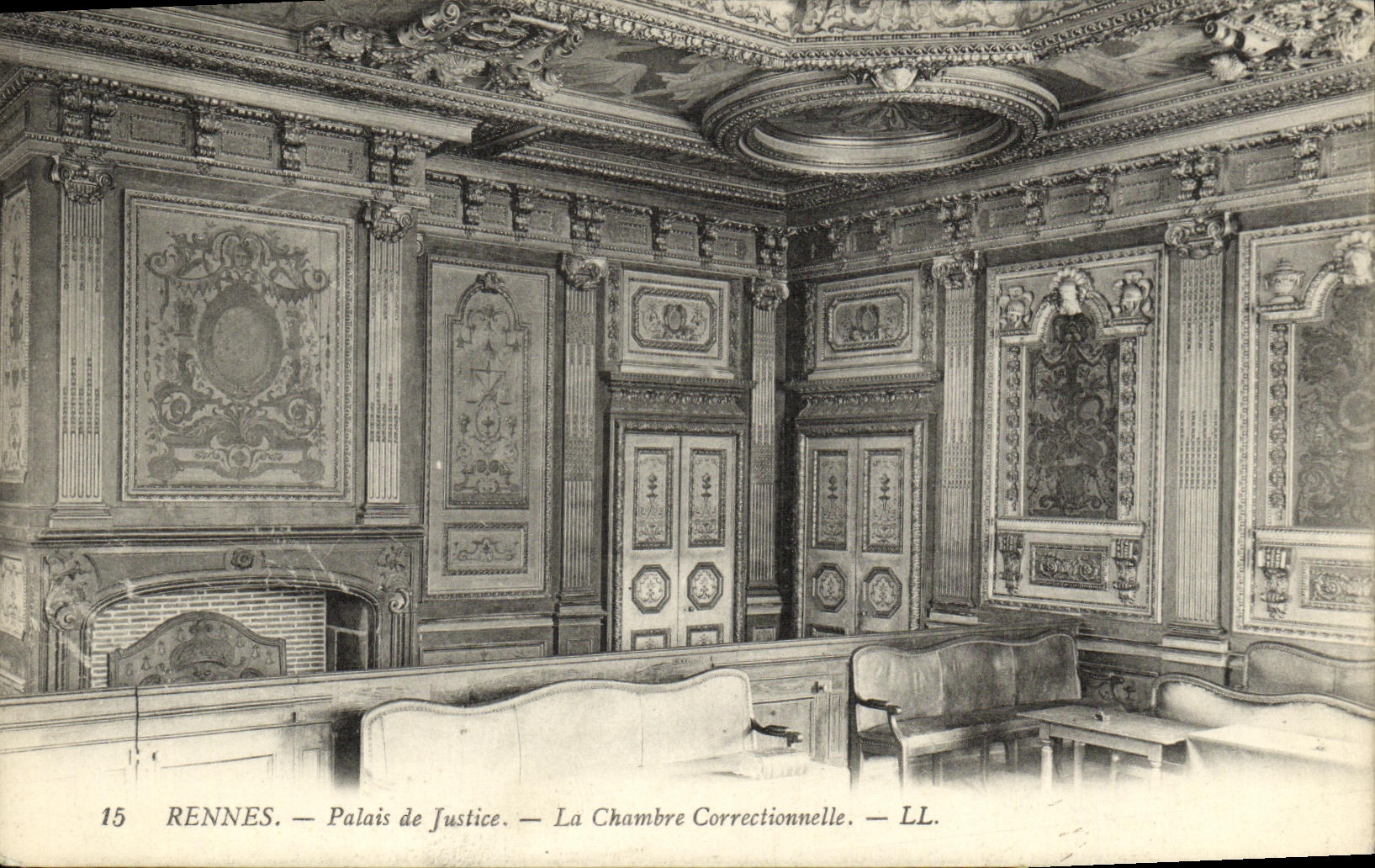 CPA Rennes Palais de Justice La Chambre Correctionnelle