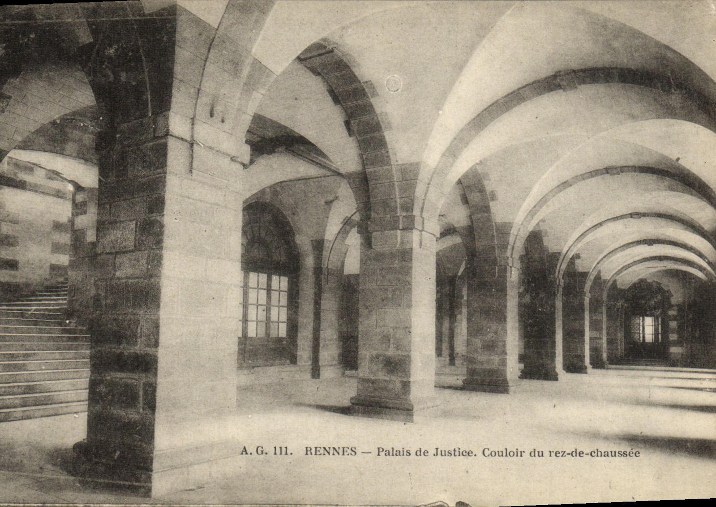 CPA Rennes Palais de Justice Couloir du rez de chaussee
