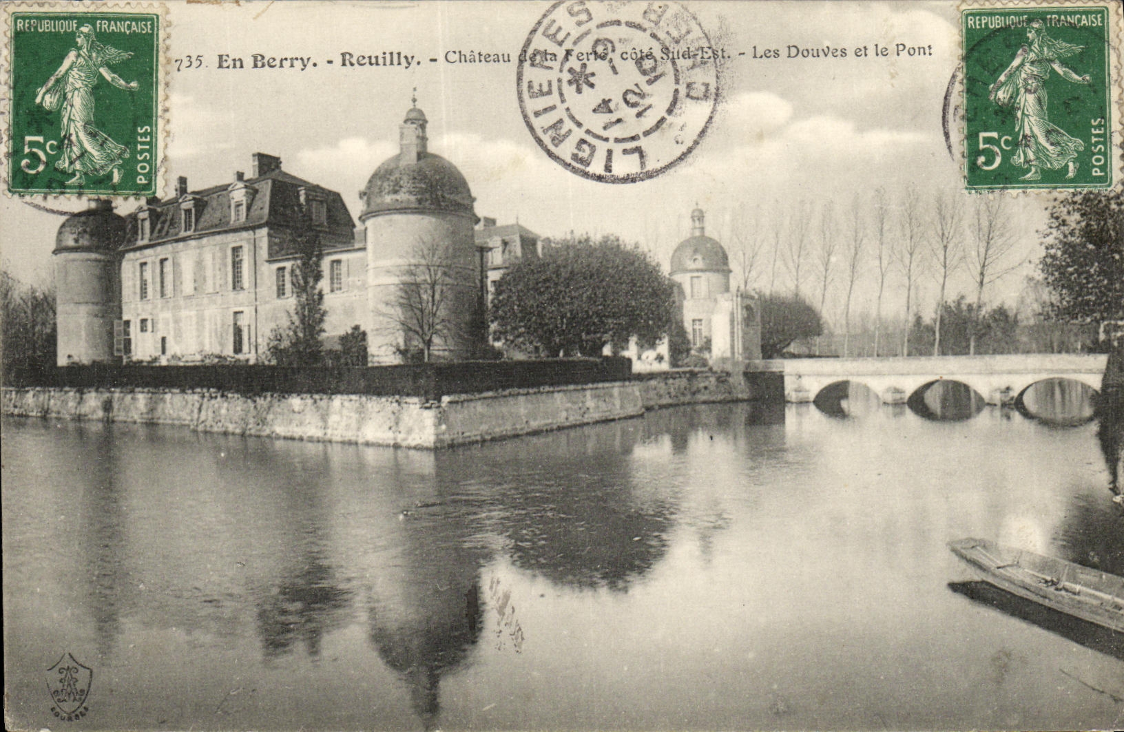 CPA En Berry Reuilly Les Douves et le Pont