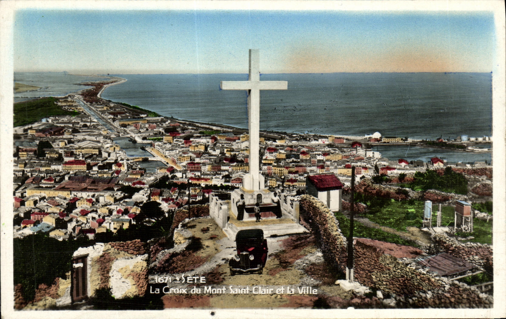 VINTAGE POSTCARD Sete Craix of Mont Saint Clearly and the City