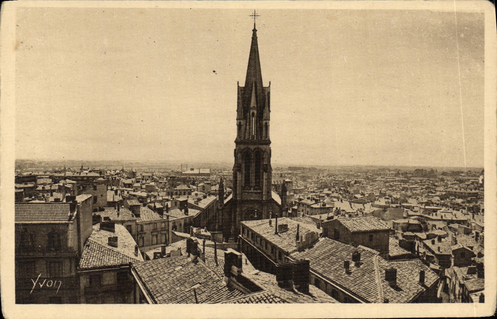 CPA Montpellier Panorama vers l Eglise Sainte Anne