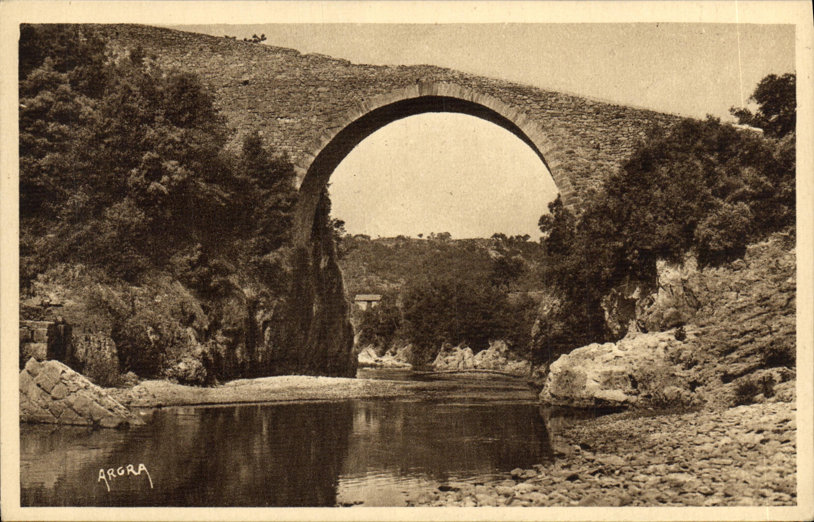 CPA Lamalou les Bains Le Pont du Diable pres Villemagne