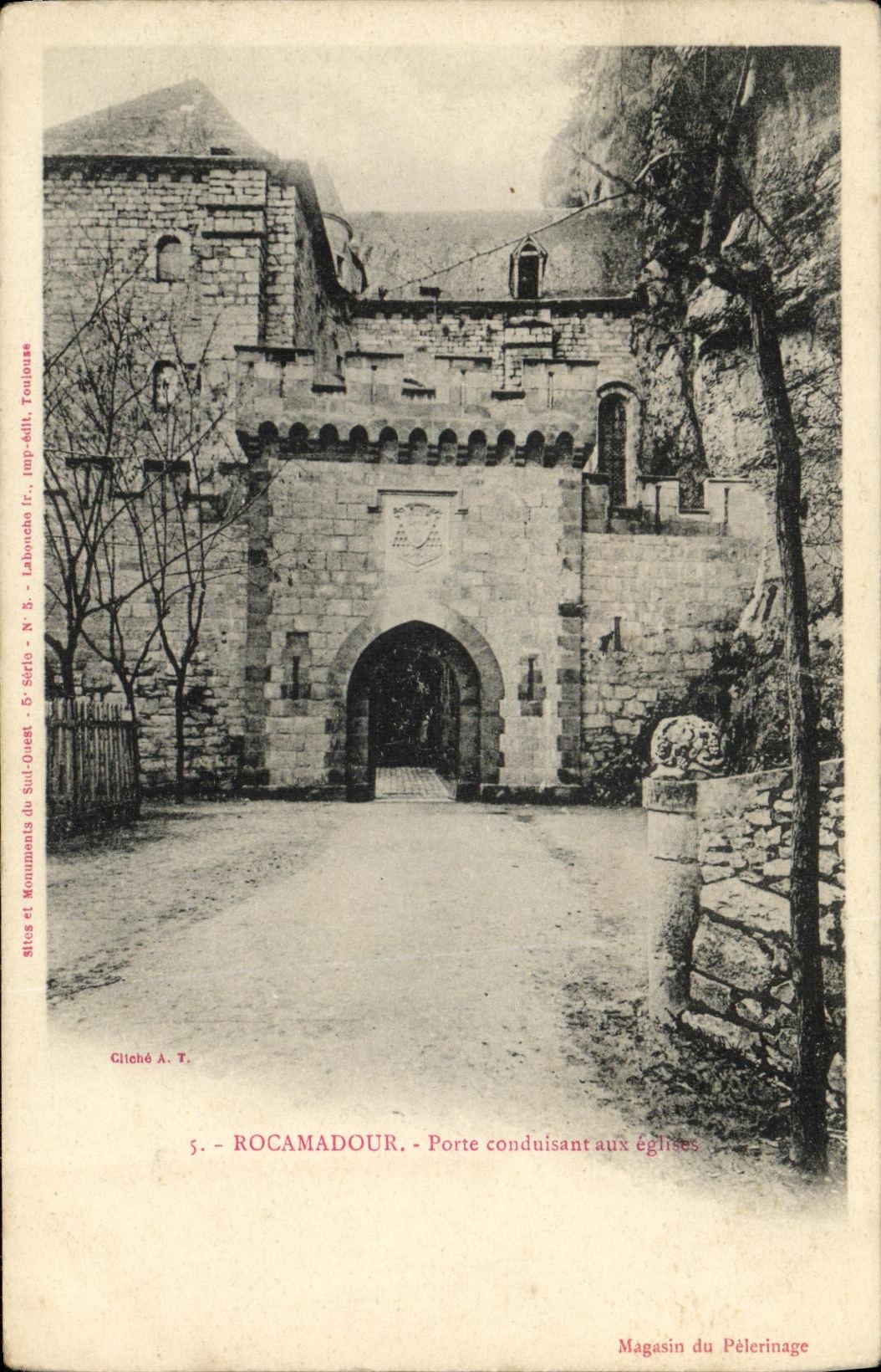 CPA Rocamadour Porte conduisant aux eglises