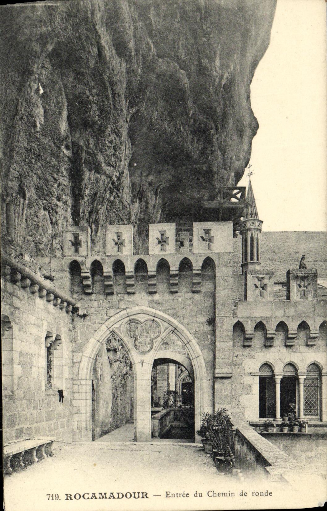 CPA Rocamadour Entree du Chemin de ronde